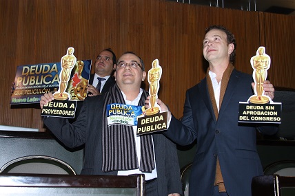 OSCAR GRUPO-ch.jpg