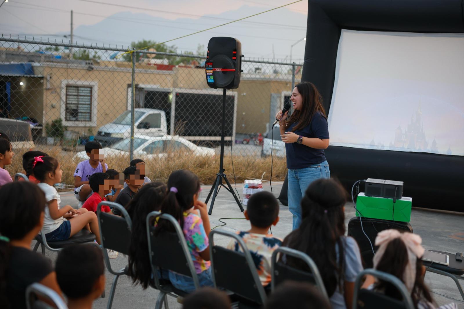 LLEVA GRETA BARRA DIVERSIÓN A NIÑAS Y NIÑOS DE GARCÍA