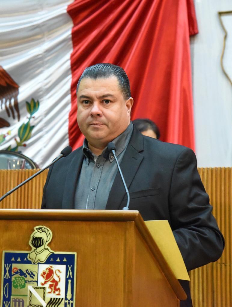 Realiza diputado Ramiro González exhorto a Apodaca y CFE para que atienda luminarias para evitar accidentes