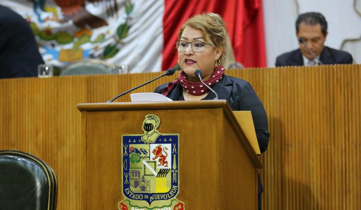  Promueve Diputada Celia Alonso el amor a la Patria, valores cívicos y respeto a los símbolos patrios