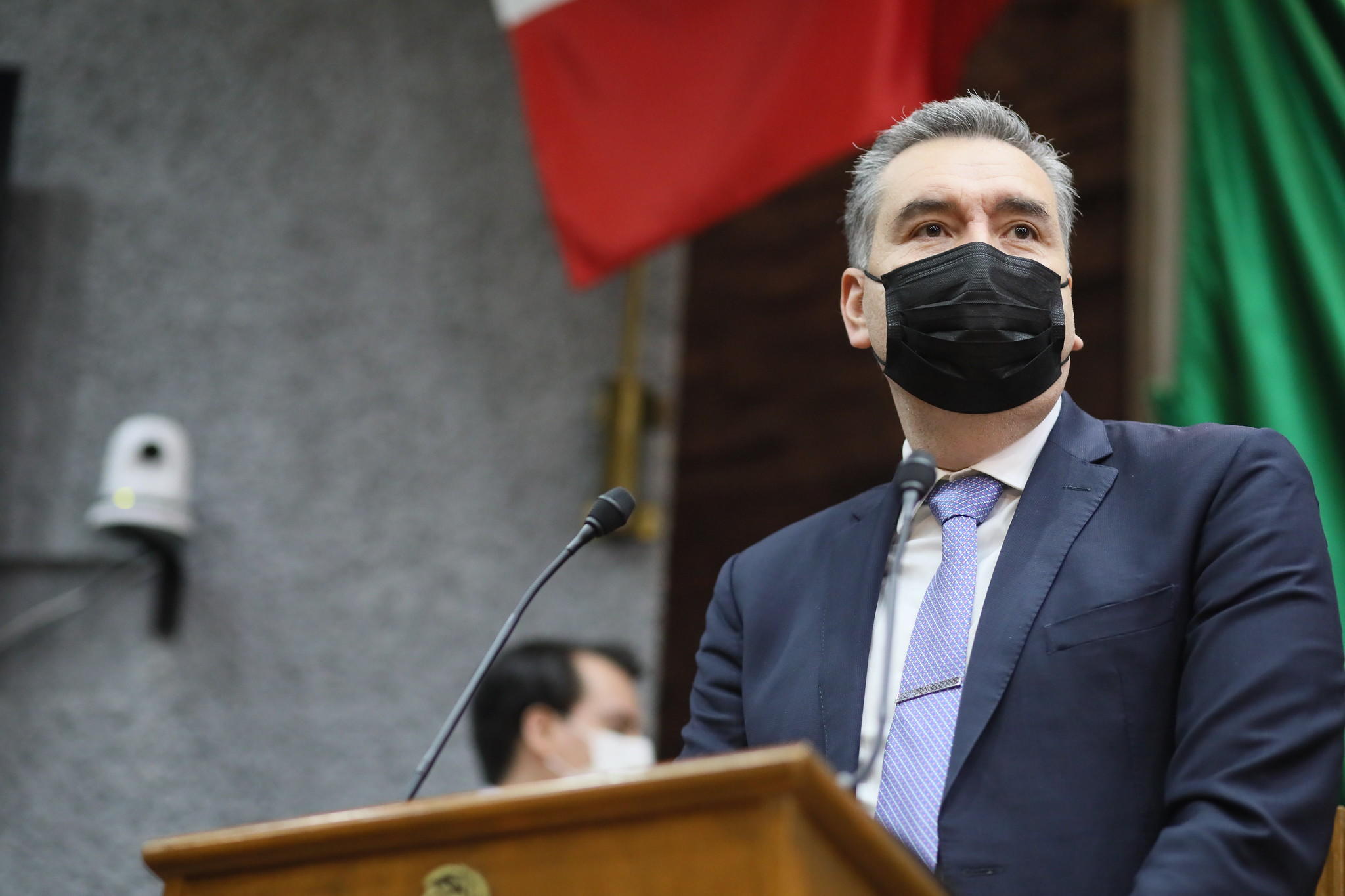 SOLICITA WALDO FERNÁNDEZ RECONOCIMIENTO Y ADICIÓN A LA LEY DE PROFESIONES DEL ESTADO LA OPTOMETRÍA COMO CARRERA