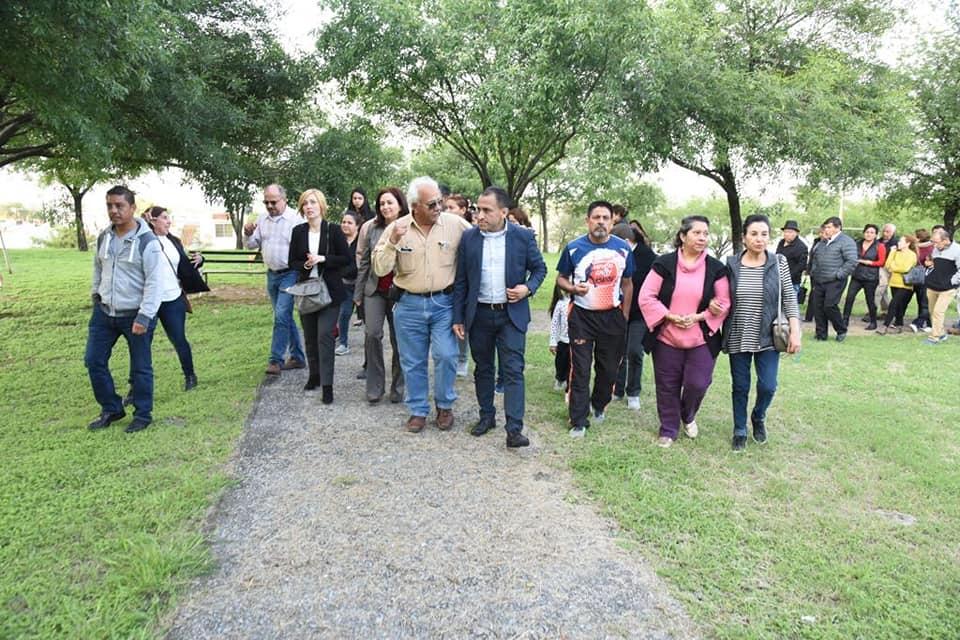 Se reúnen Diputados con vecinos de la colonia  Rincón de la Sierra del  municipio Guadalupe N.L.