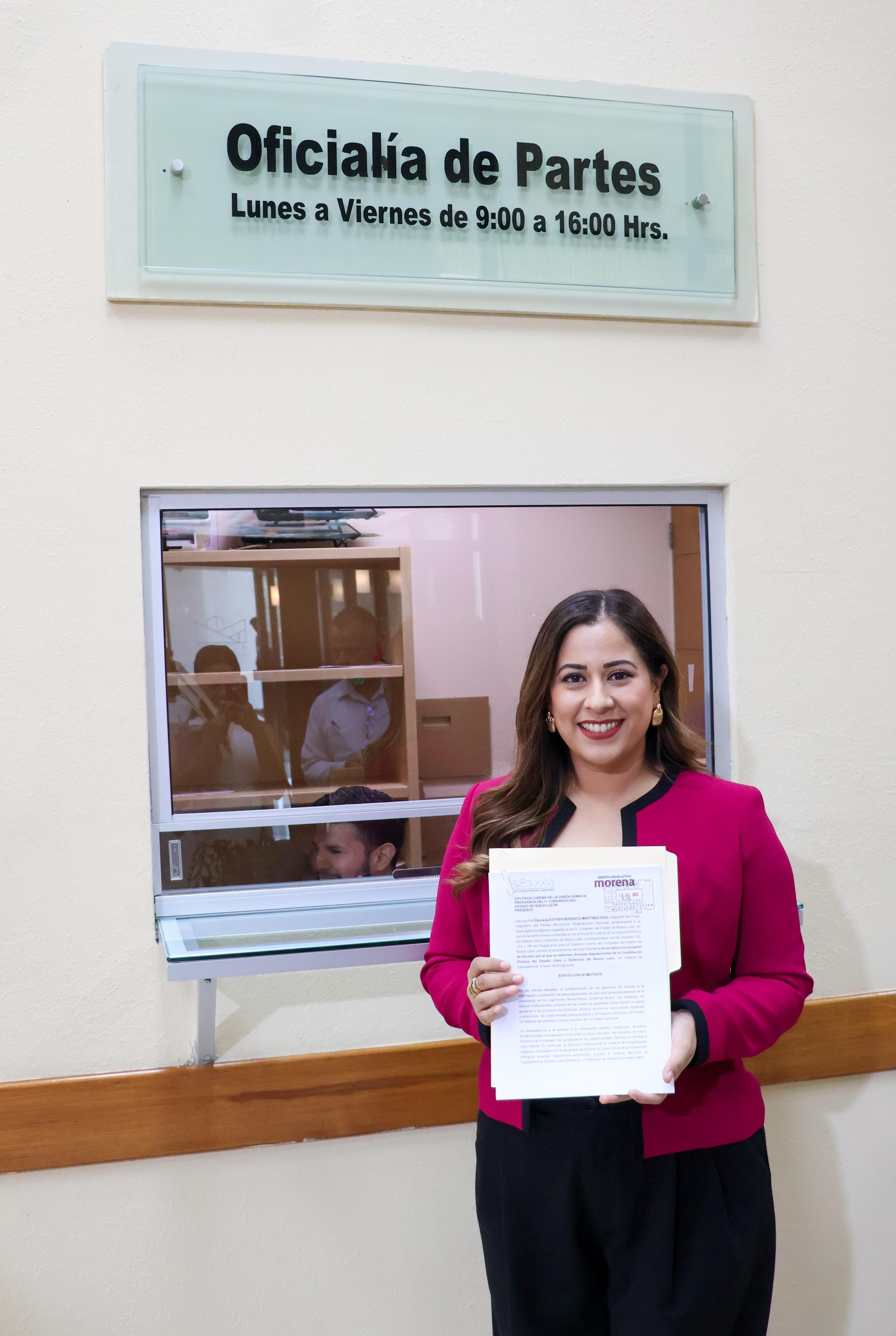 PLANTEA BERE MARTÍNEZ HOMOLOGAR REFORMA CONSTITUCIONAL EN MATERIA DE TRANSPARENCIA EN NL