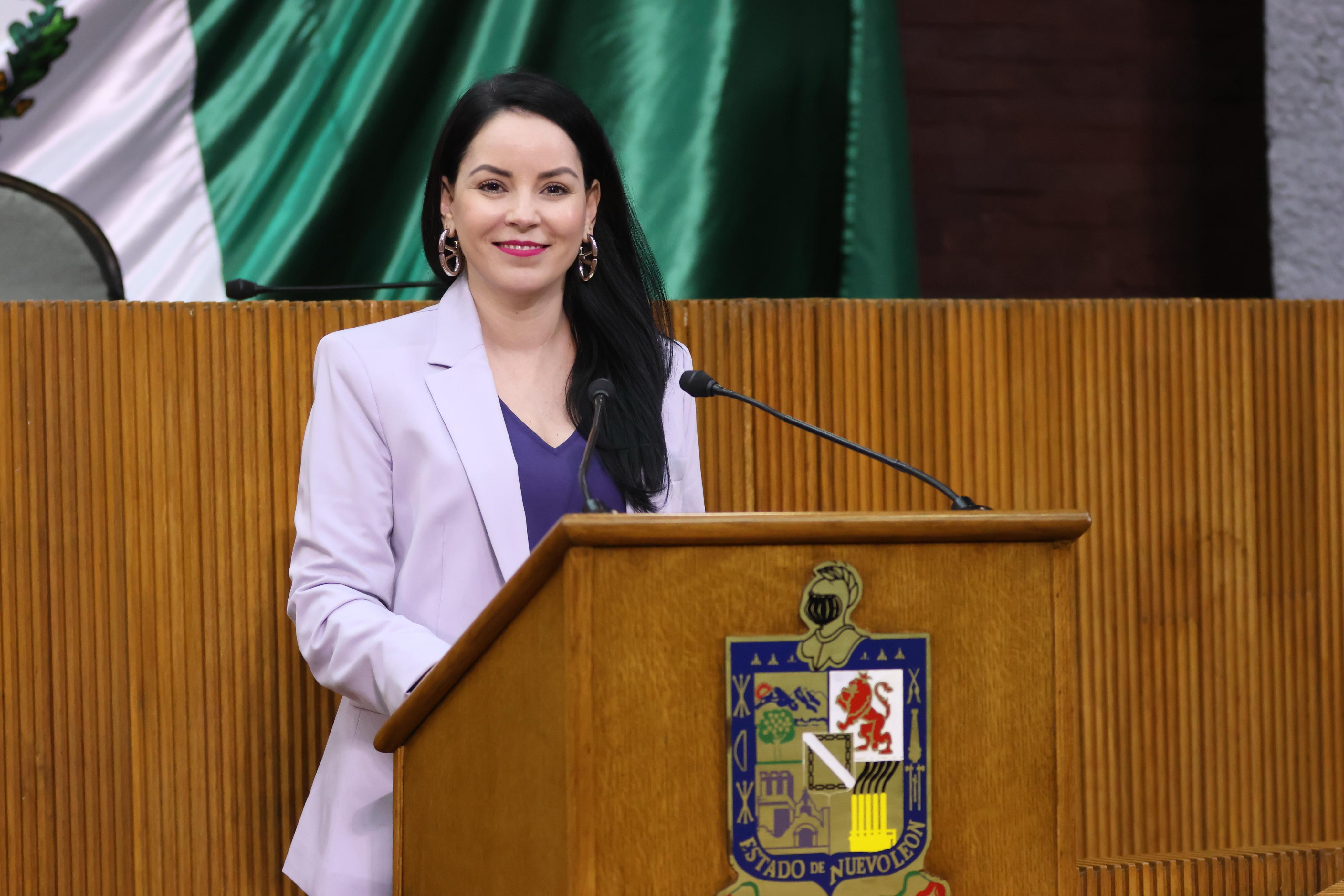 AVALA CONGRESO DE NL PROPUESTA DE BRENDA VELÁZQUEZ PARA  ELIMINAR ANOTACIONES MARGINALES EN ACTAS