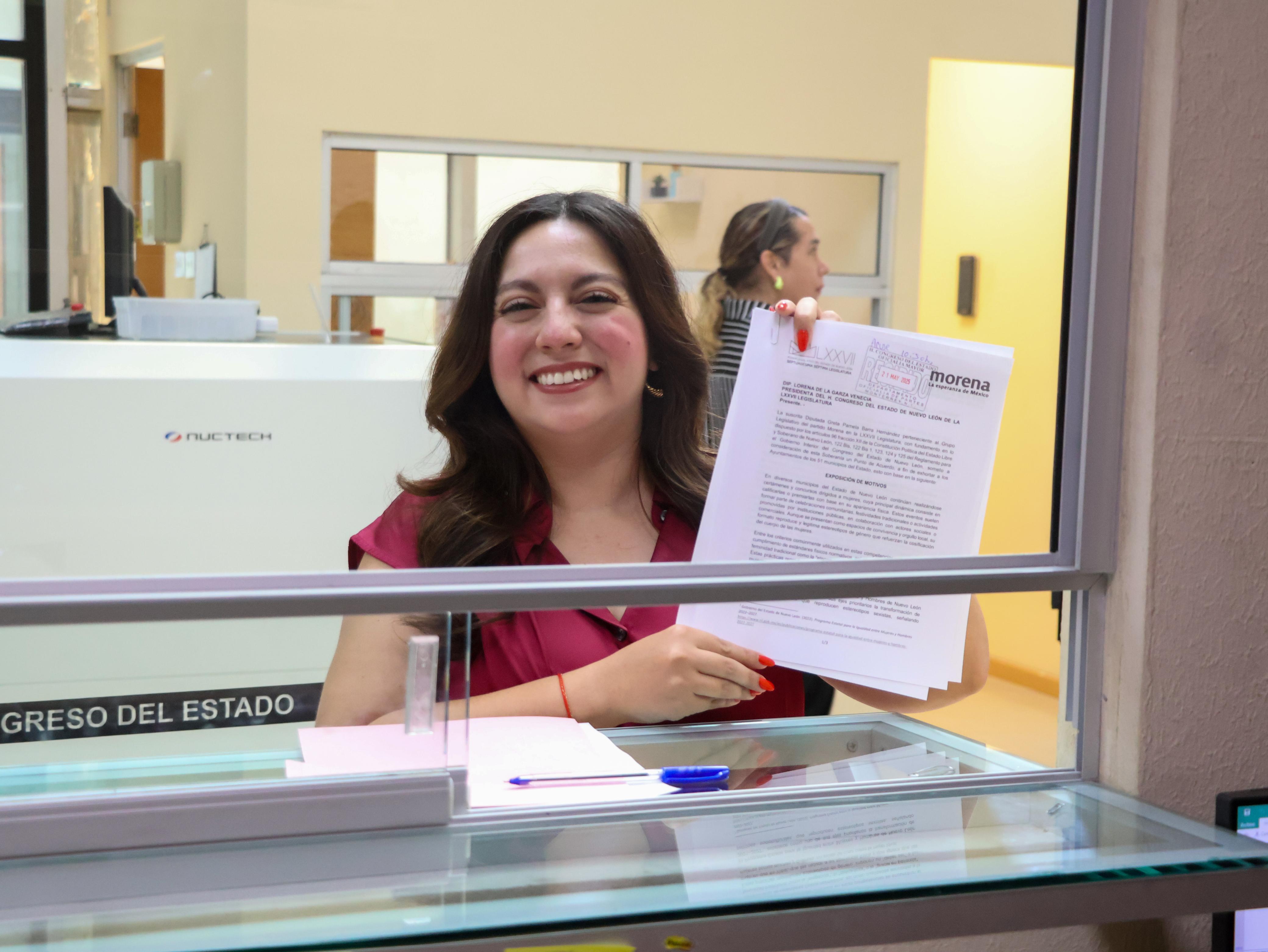 LLAMA GRETA BARRA A QUE NO SE REFUERCEN ESTEREOTIPOS HACIA MUJERES