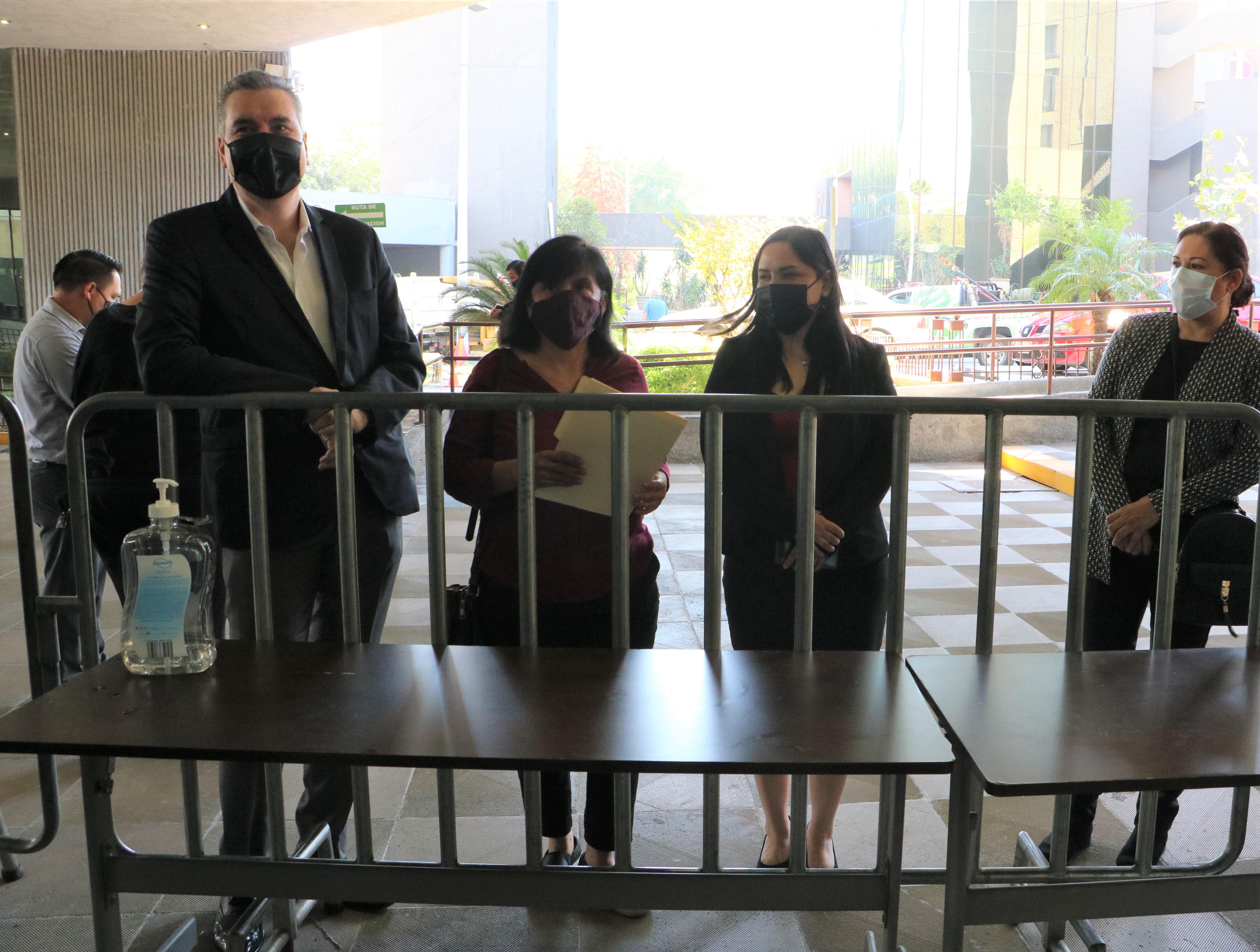 DIPUTADOS DE MORENA RECIBEN A CIUDADANOS Y DIRIGENTES QUE RECHAZAN AUMENTO AL IMPUESTO PREDIAL.