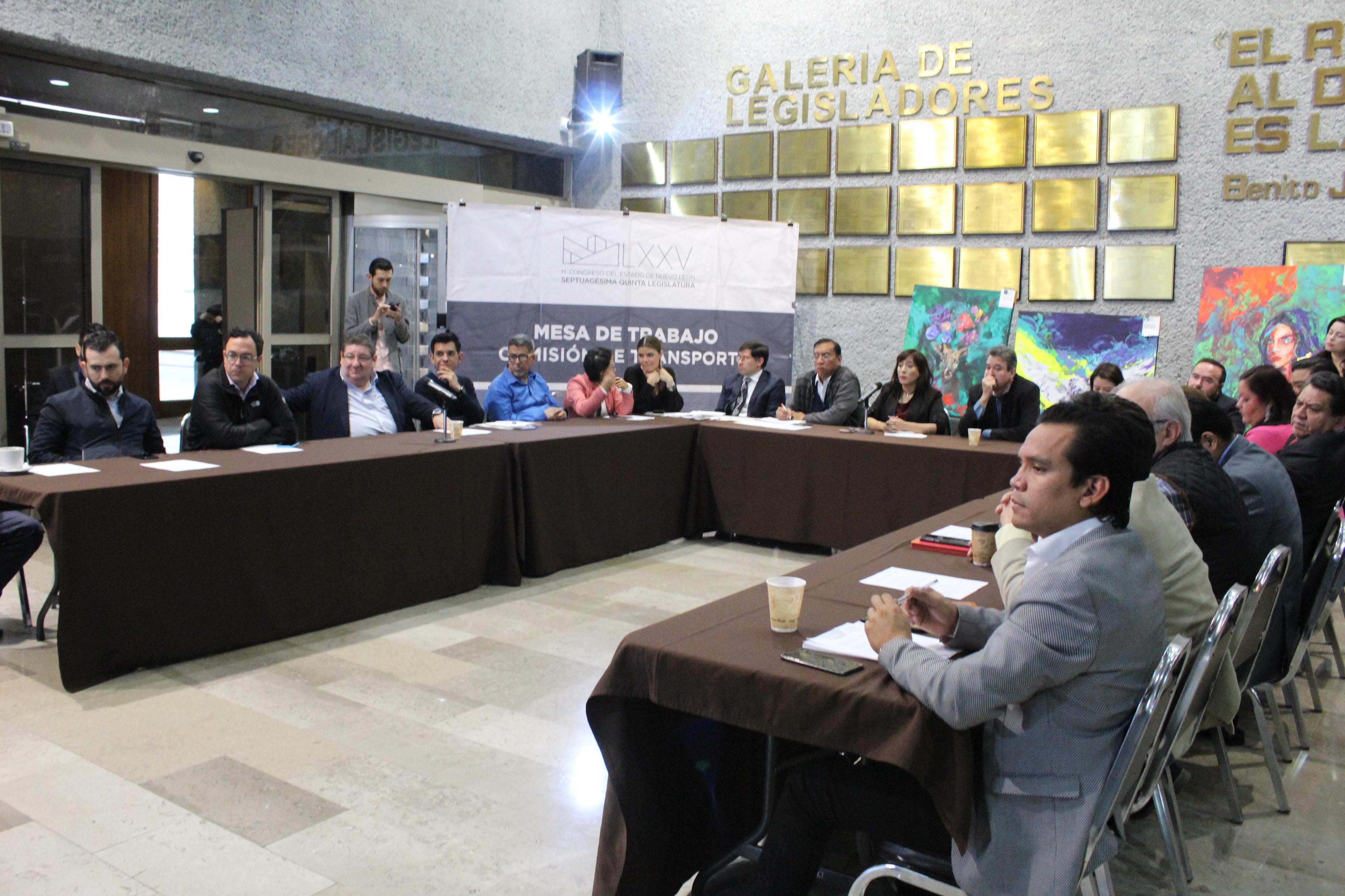 Realizan mesa de trabajo enfocada al Análisis de la tarifa del Transporte Urbano en el Estado