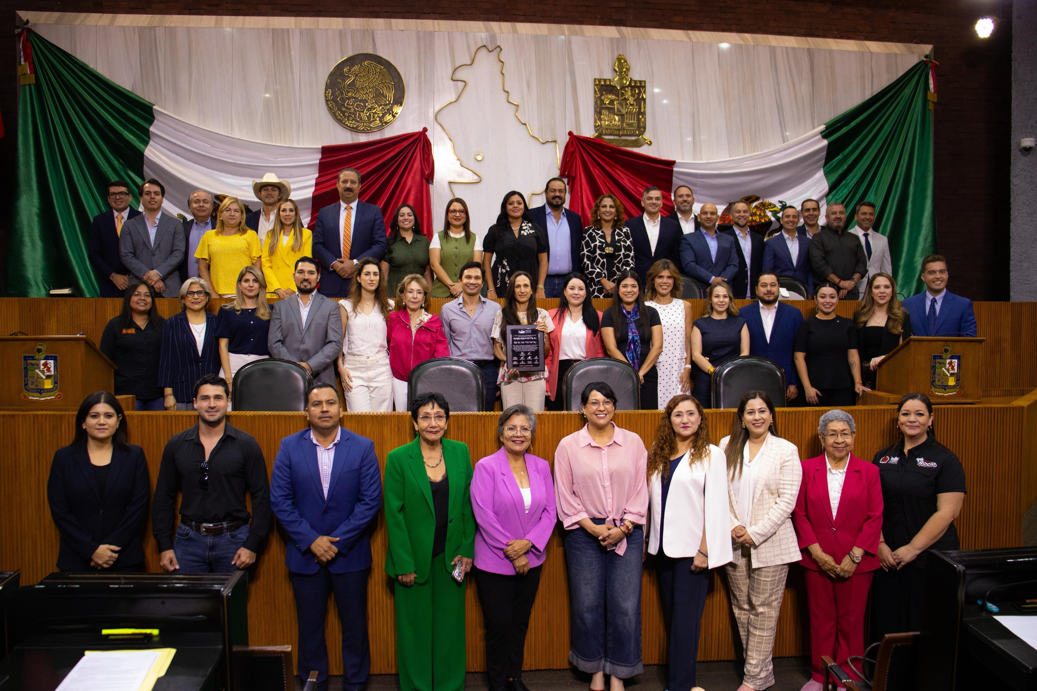 RECONOCE CONGRESO DE NL TRAYECTORIA INTERNACIONAL DEL BALLET DE MONTERREY