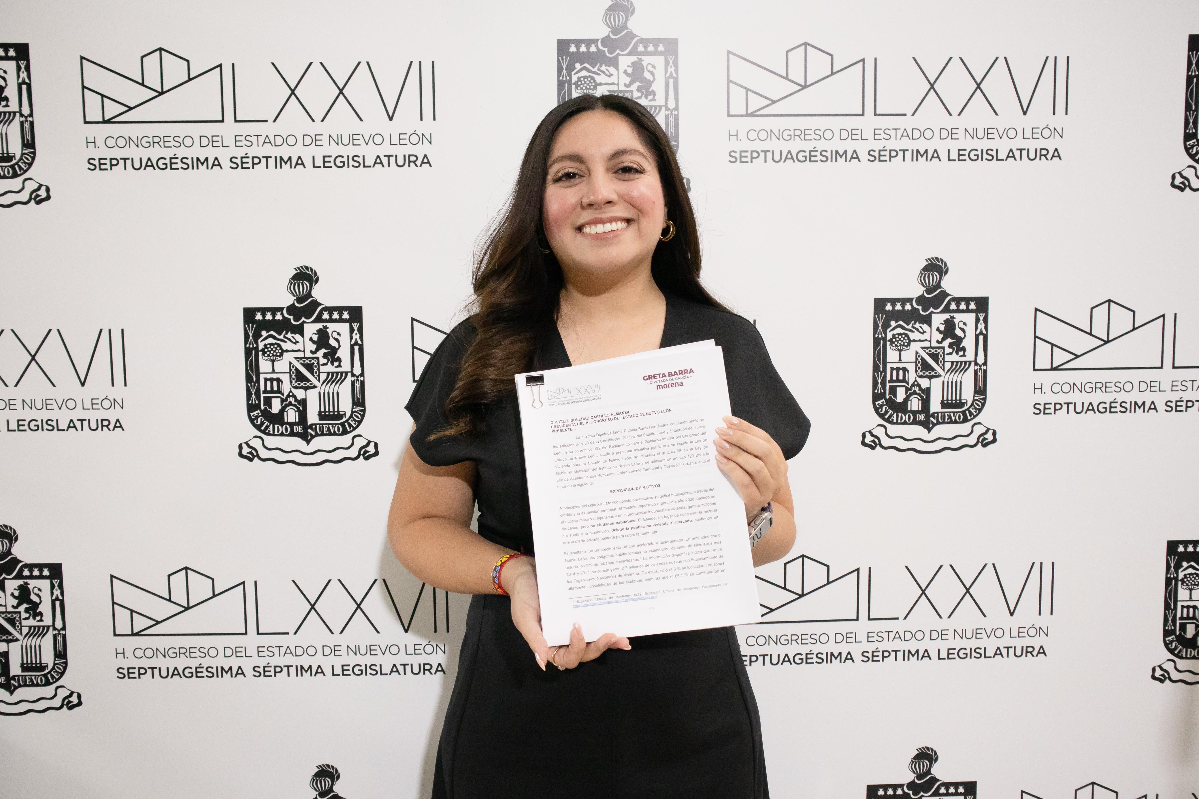 PRESENTA GRETA BARRA LEY DE VIVIENDA, LA PRIMERA PARA NUEVO LEÓN