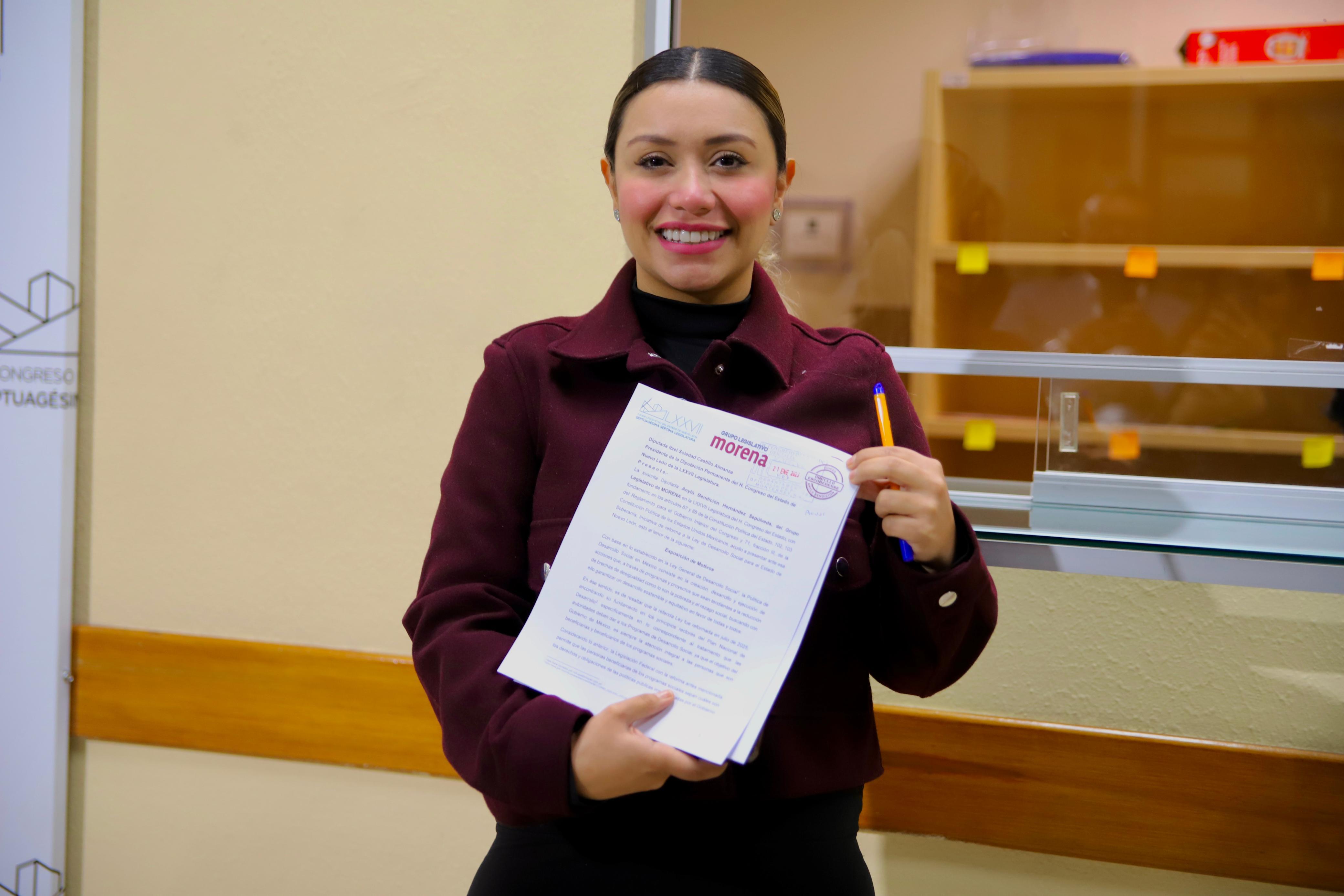 PROPONE ANYLÚ BENDICIÓN REFORMA A LEY DE DESARROLLO SOCIAL Y EXHORTA A TRANSPARENTAR PROGRAMAS EN NUEVO LEÓN