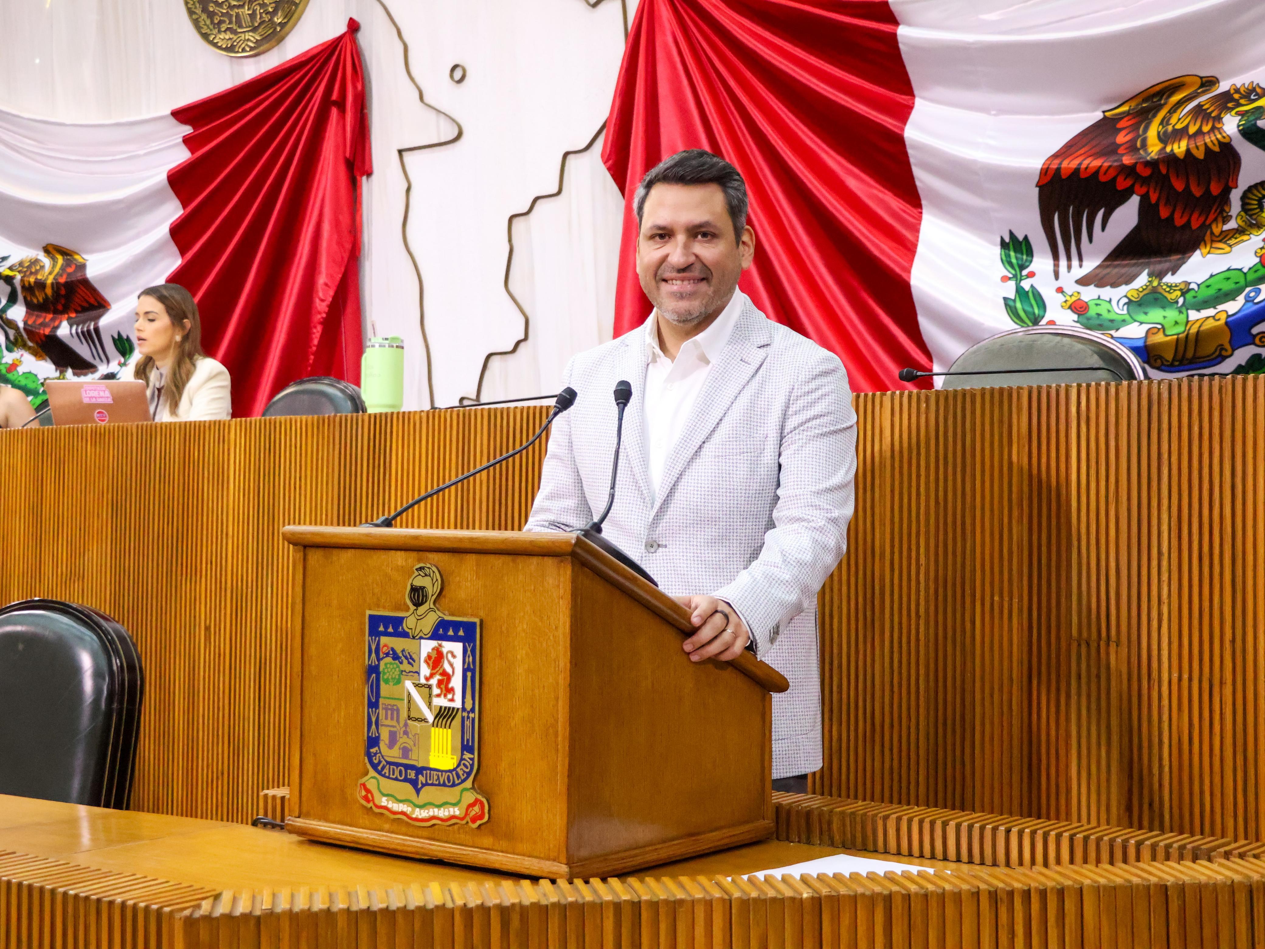 AVALA CONGRESO DE NL EXHORTO PARA NO ELIMINAR PAGO EN EFECTIVO EN TRANSPORTE PÚBLICO   