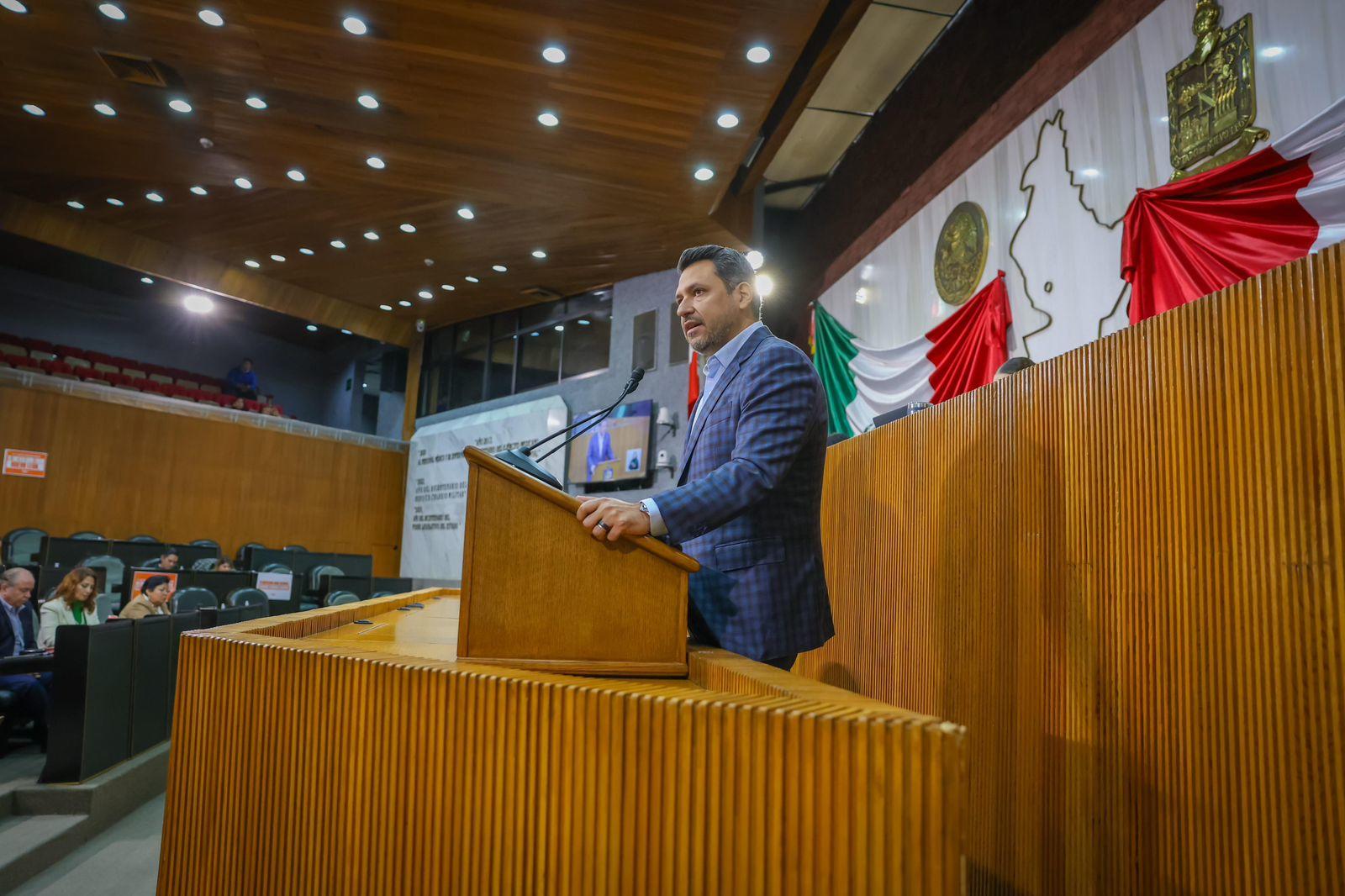 PLANTEA TOMÁS MONTOYA VENTANILLA PARA ADULTOS MAYORES VÍCTIMAS DE FRAUDE ELECTRÓNICO Y ROBO DE IDENTIDAD