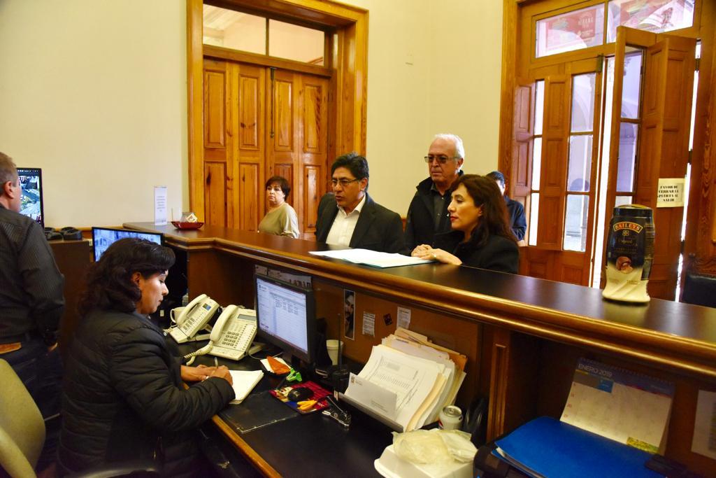  Acuerdan Diputados Federales, Locales y Empresarios solicitar Audiencia con el Gobernador del Estado para revisar problemática del Transporte