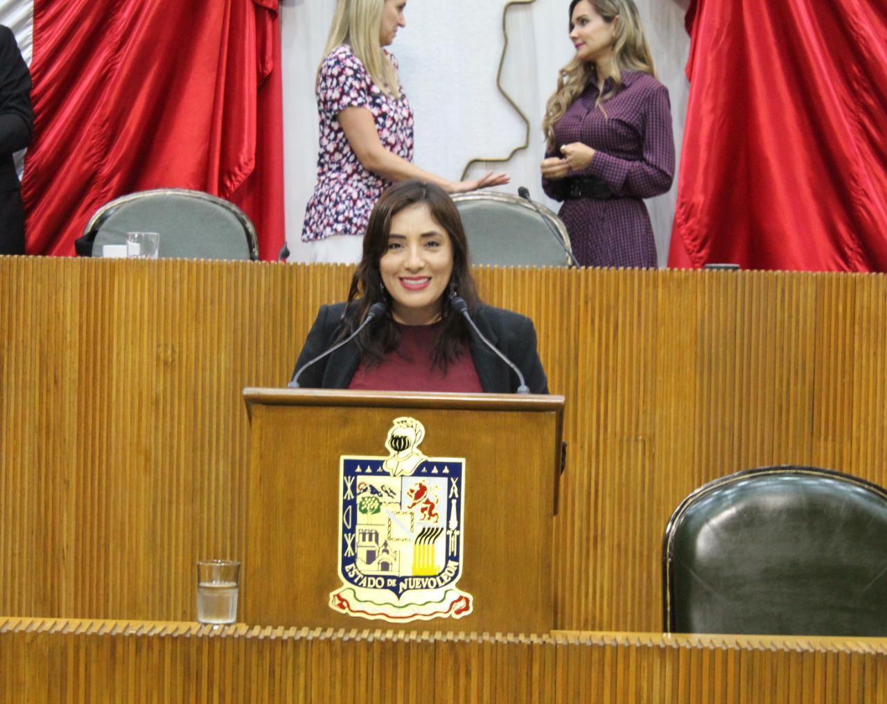 BUSCA MEJORAR MARCO NORMATIVO EN LA CREACIÓN DE GRUPOS LEGISLATIVOS