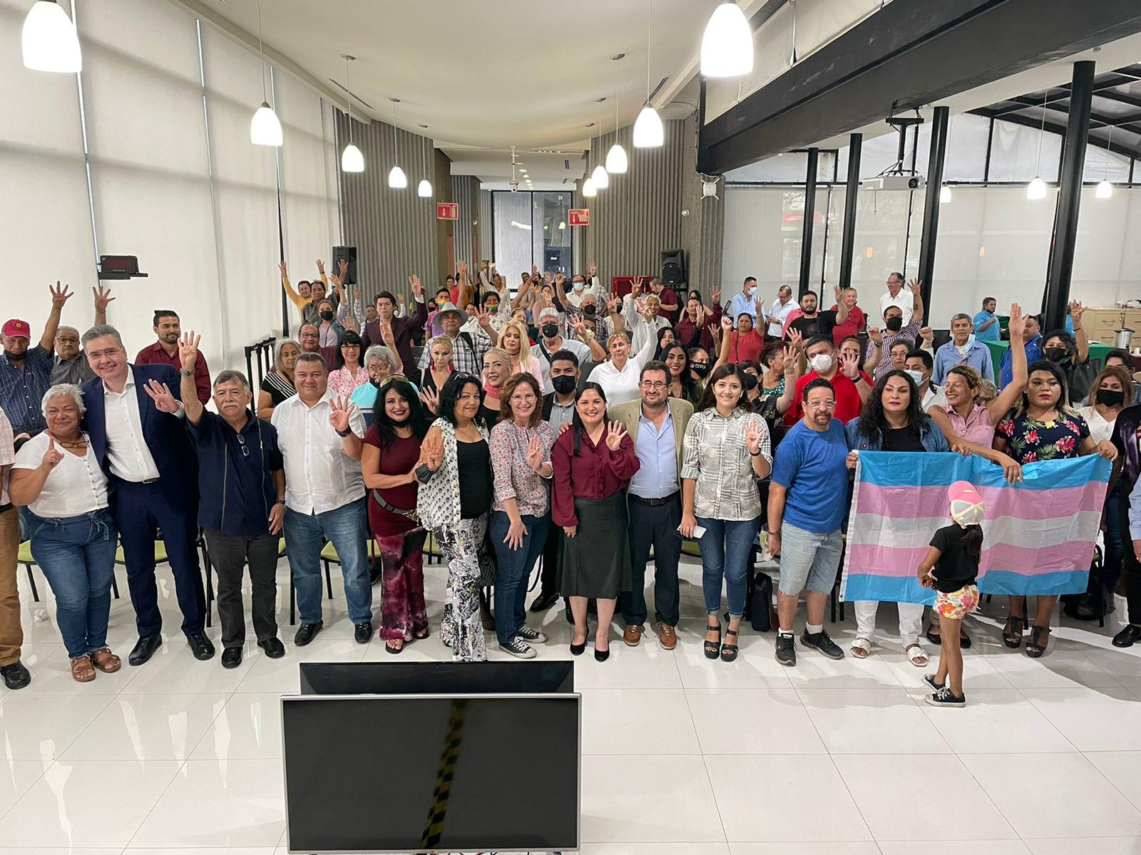 Grupo Legislativo Morena recibe al Senador Cesar Cravioto en Nuevo León. 