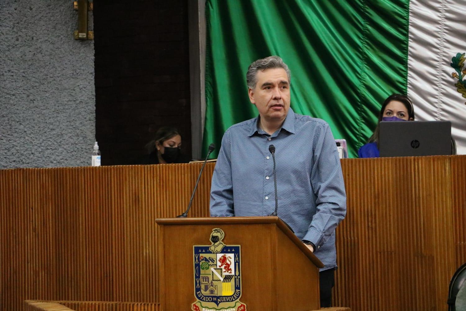 WALDO FERNÁNDEZ PRESENTA INICIATIVA PARA FOMENTAR EL TRABAJO SOCIAL VOLUNTARIO EN LOS JÓVENES