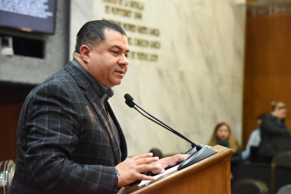 Pide diputado Ramiro González se brinden recursos a Apodaca para construcción de pluviales