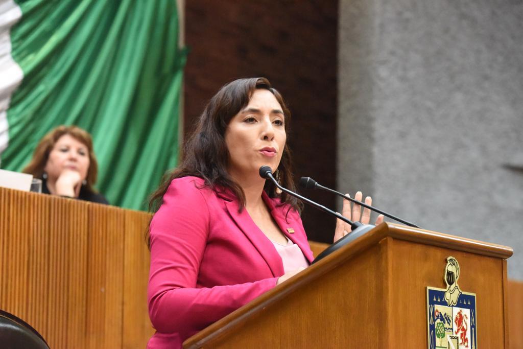 Presenta Diputada Julia de los Monteros Exhorto al Director del Sistema de Transporte Colectivo METRORREY, para que informe el estado actual de los elevadores y  mecanismos de uso exclusivos para personas con Discapacidad.