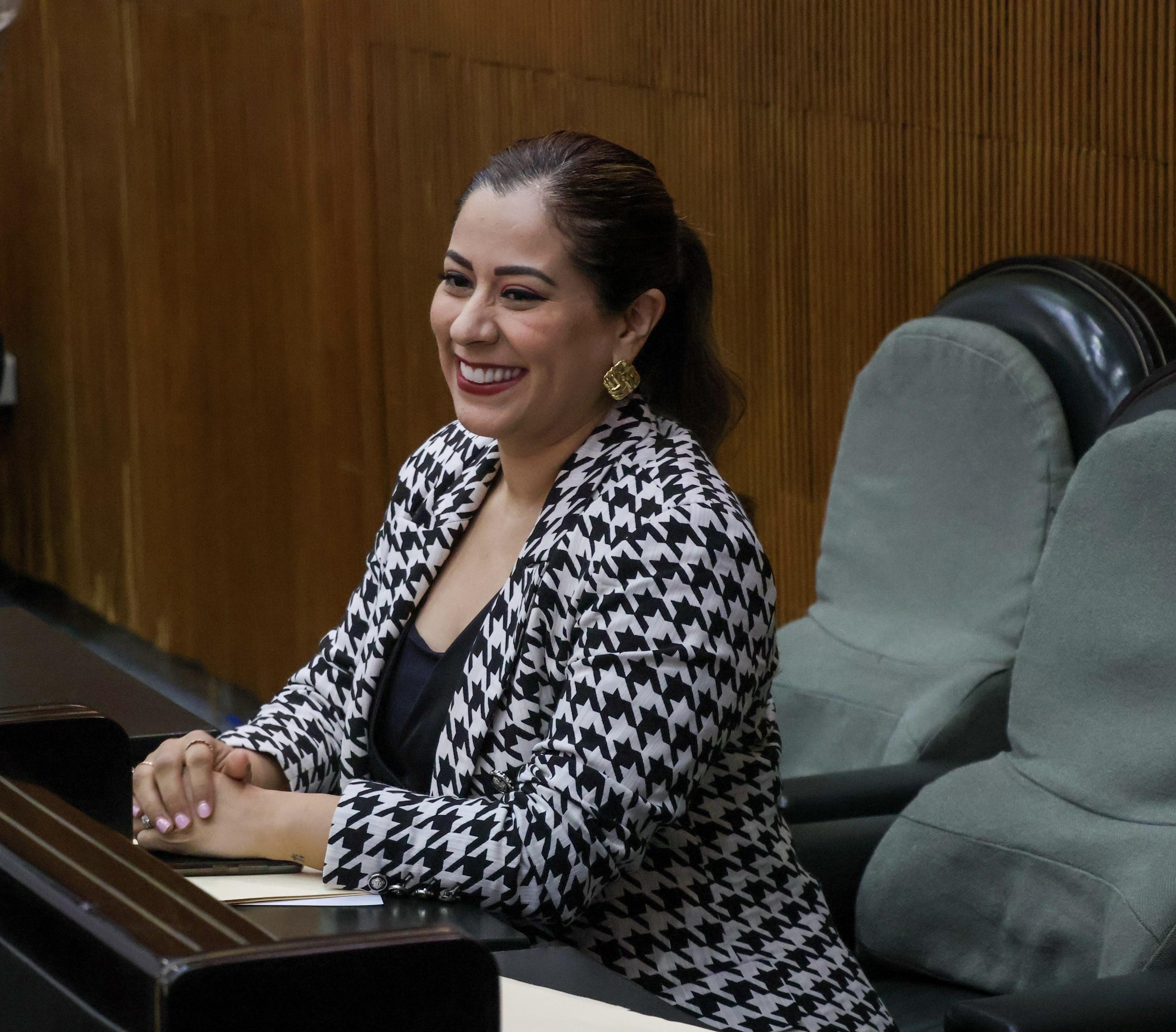 PROPONE BERE MARTÍNEZ TIPIFICAR COMO DELITO LA COHABITACIÓN FORZADA DE MENORES