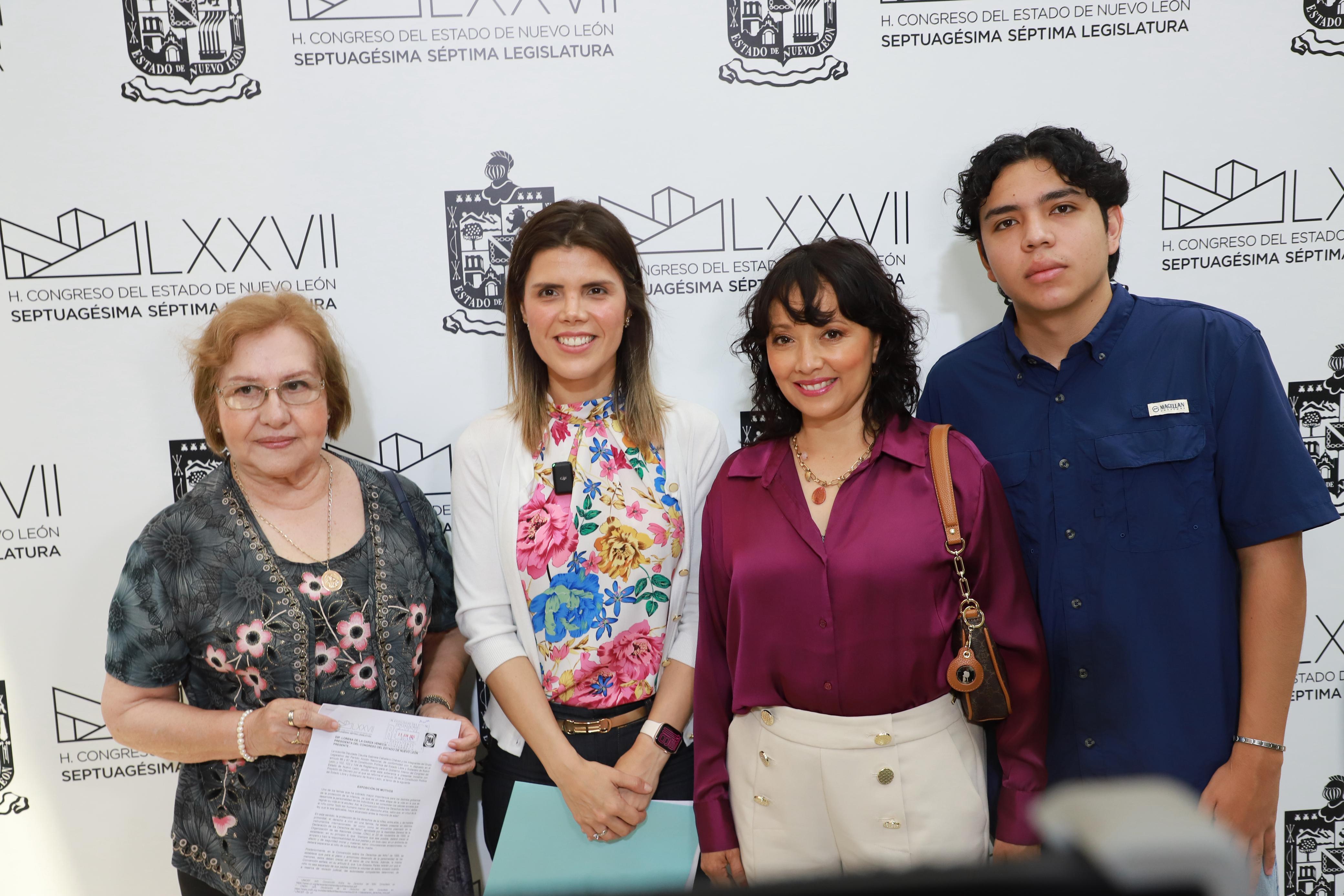 PLANTEA CLAUDIA CABALLERO DERECHO A  ADOPCIÓN DE NIÑOS Y NIÑAS EN NUEVO LEÓN