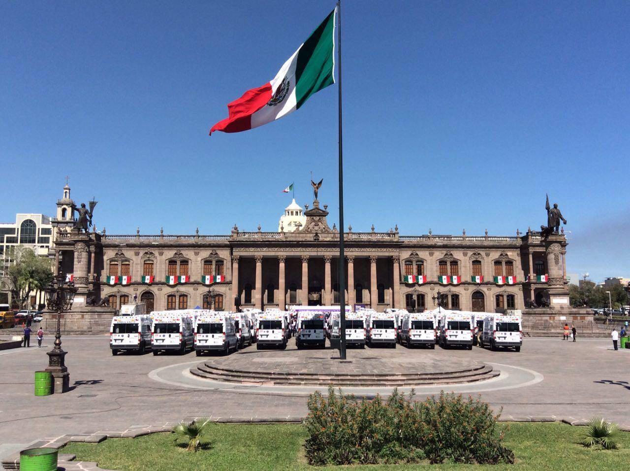 DENUNCIA DIPUTADO DEL PAN SIMULACIÓN EN ENTREGA DE AMBULANCIAS