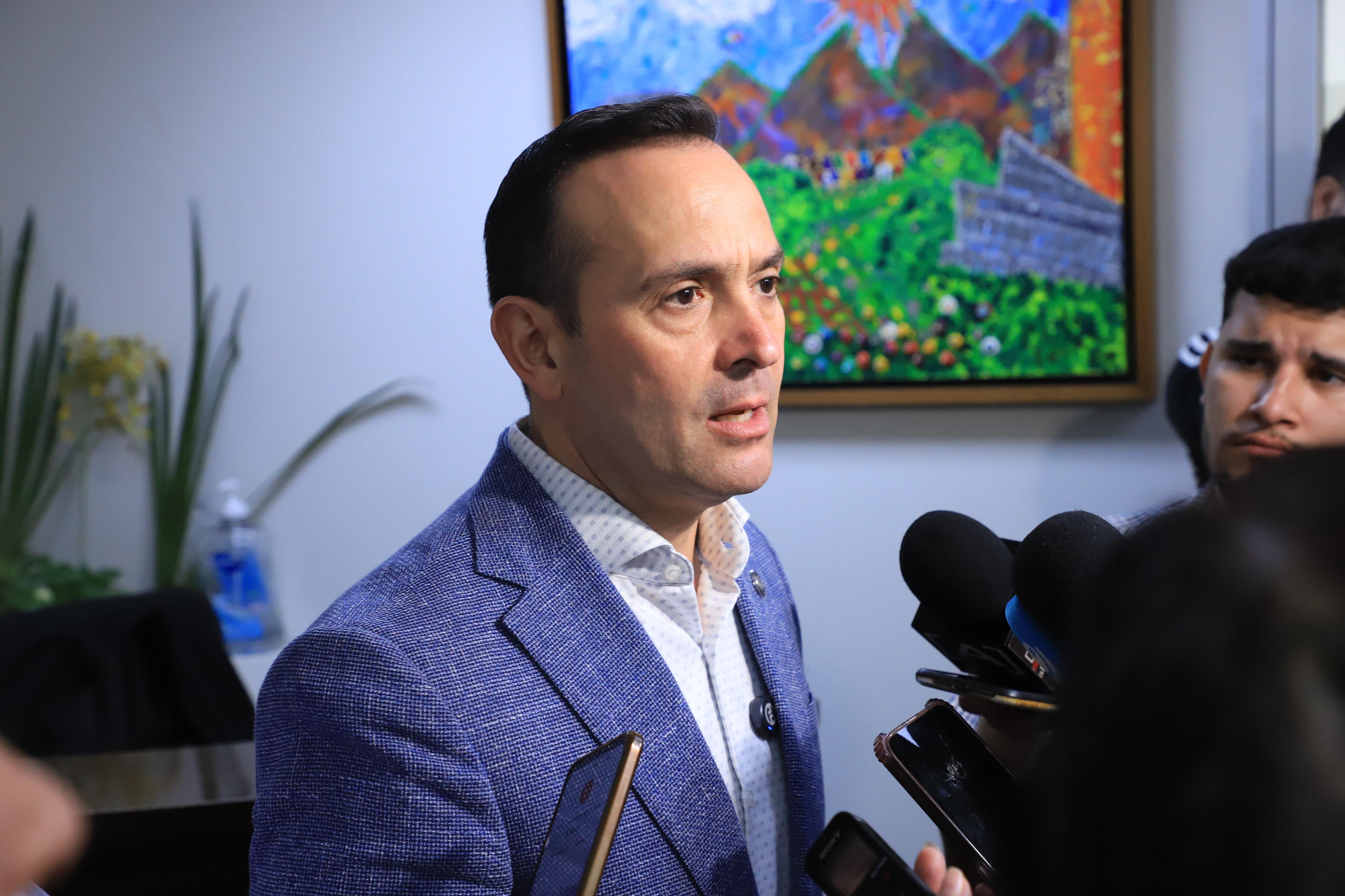 CUESTIONA CARLOS DE LA FUENTE GASTO EN MACROFEST