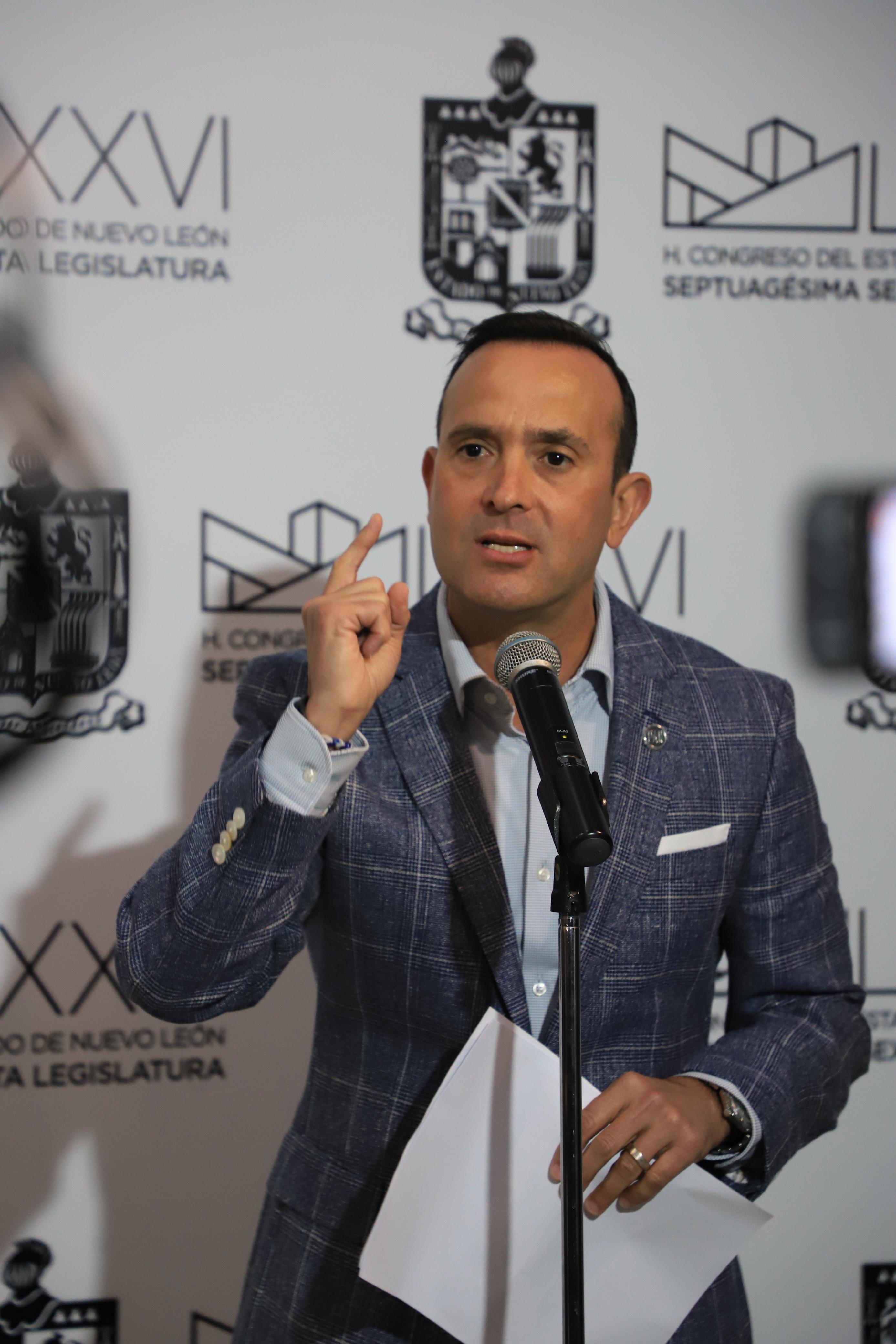 ABRE CARLOS DE LA FUENTE PUERTA A DIÁLOGO CON GOBERNADOR   