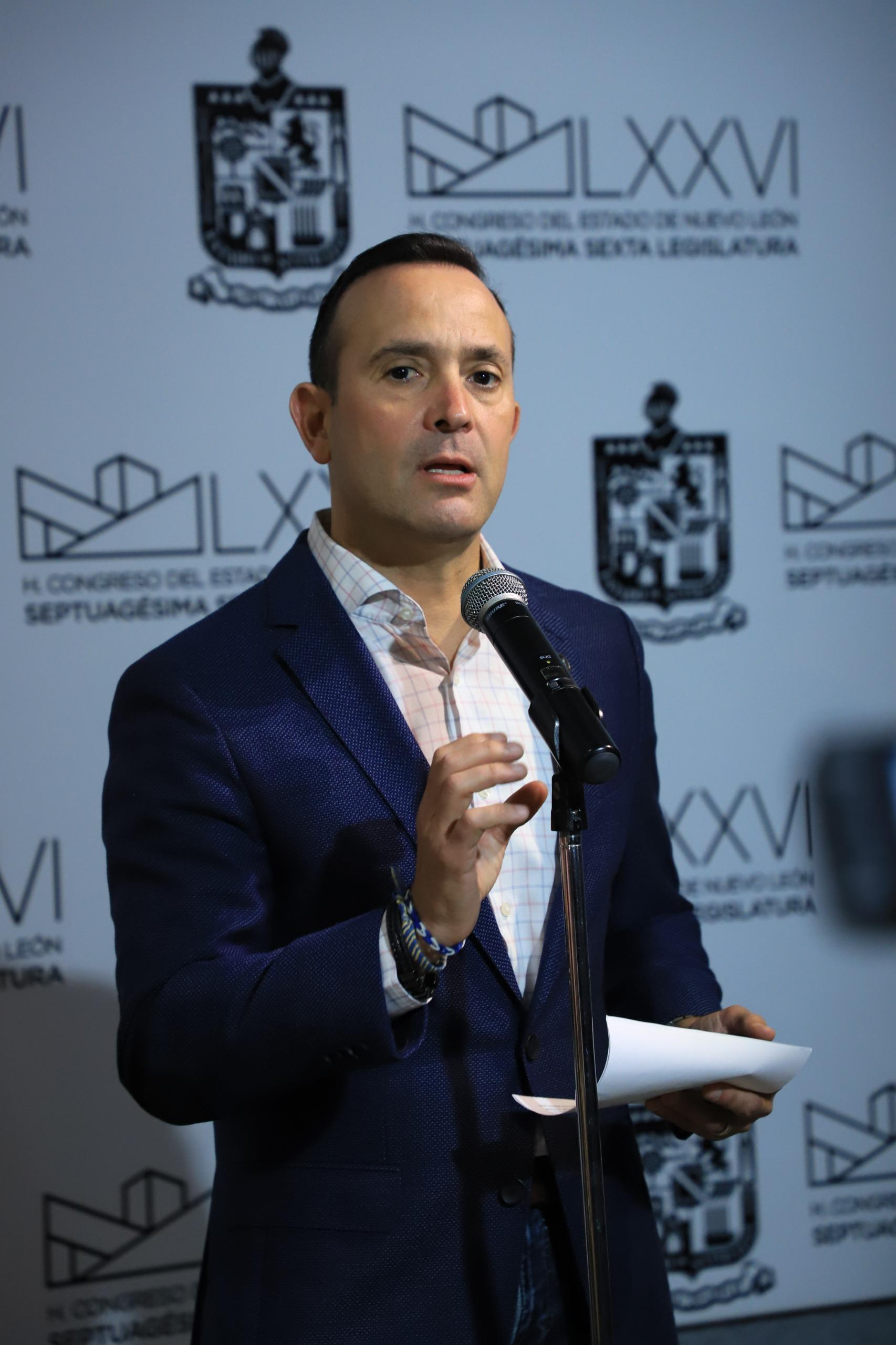 ¿CUÁNTA PINTURA NECESITARÁ SAMUEL GARCÍA PARA BORRAR LA REALIDAD DE NUEVO LEÓN?. - CARLOS DE LA FUENTE