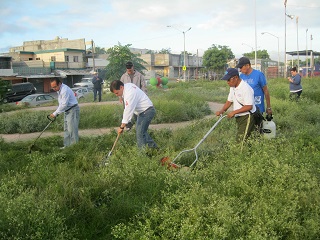 Combina Diputado del PAN deporte con limpieza de plaza