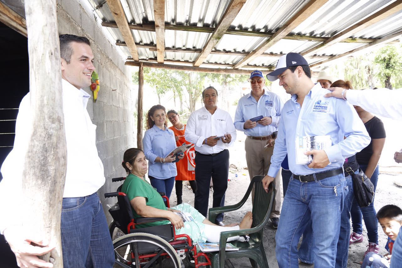 Atienden Diputados del PAN a ciudadanos en el sur del estado