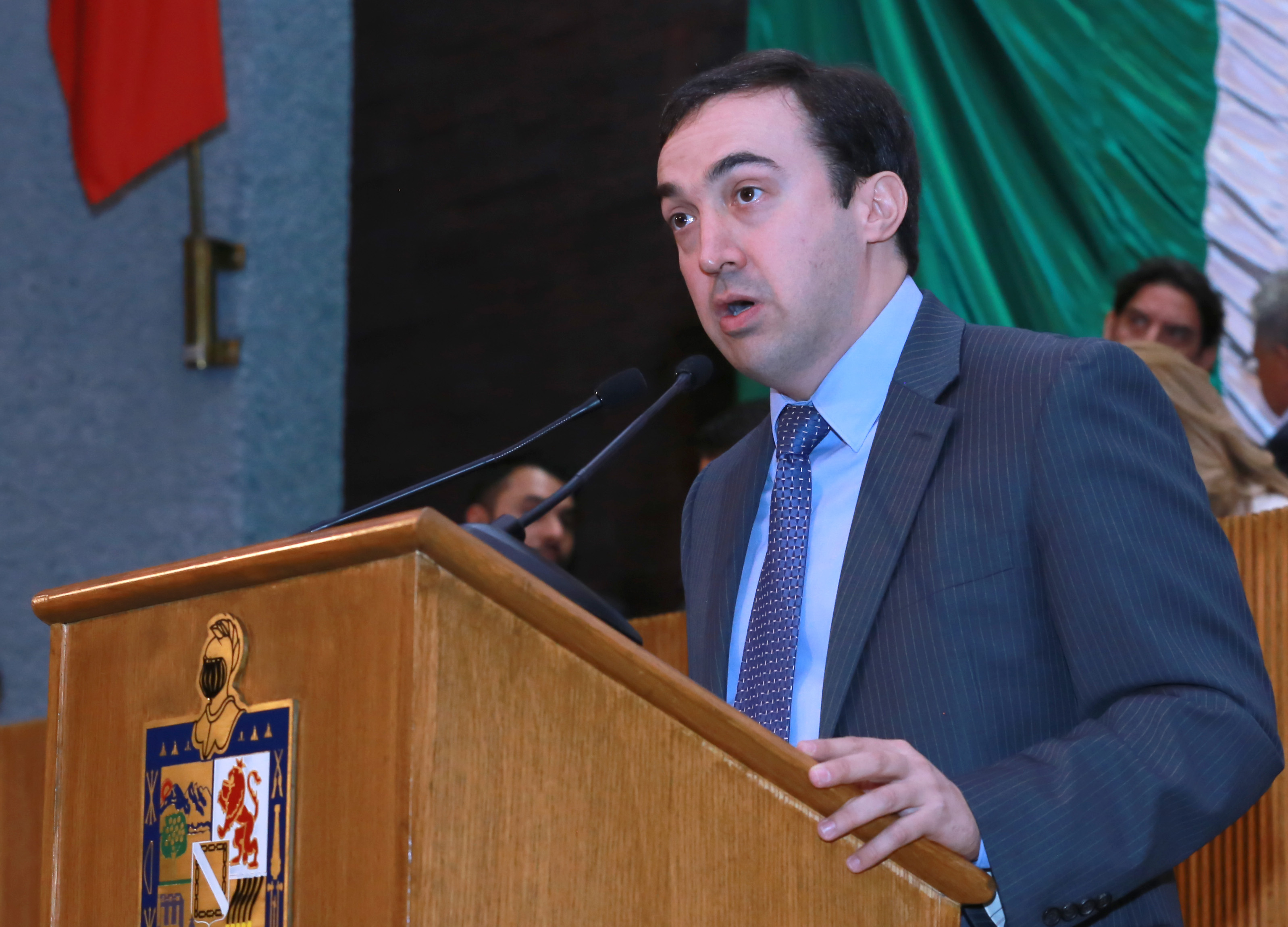 Aprueba Congreso comparecencia de autoridades por retraso de Línea 3 del Metro