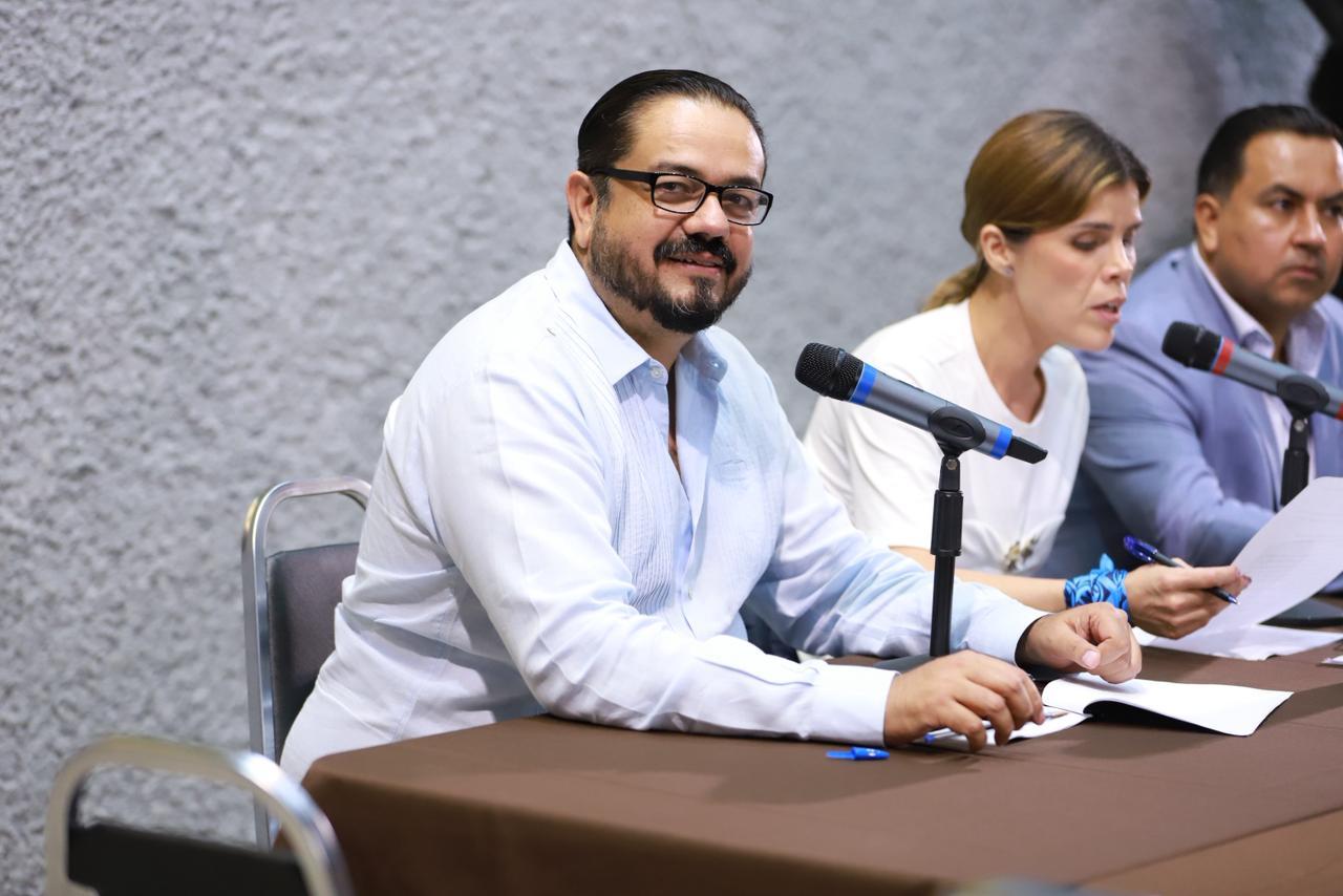 AVANZA EN COMISIONES PROPUESTA PARA INSTALACIÓN DE DESFIBRILADOR EN DEPENDENCIAS