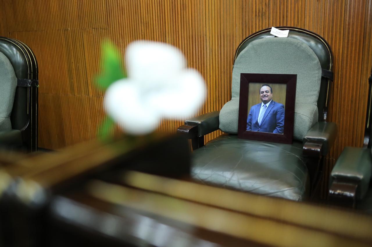 RECUERDAN MEMORIA DE SERGIO PÉREZ Y EDUARDO QUINTANILLA