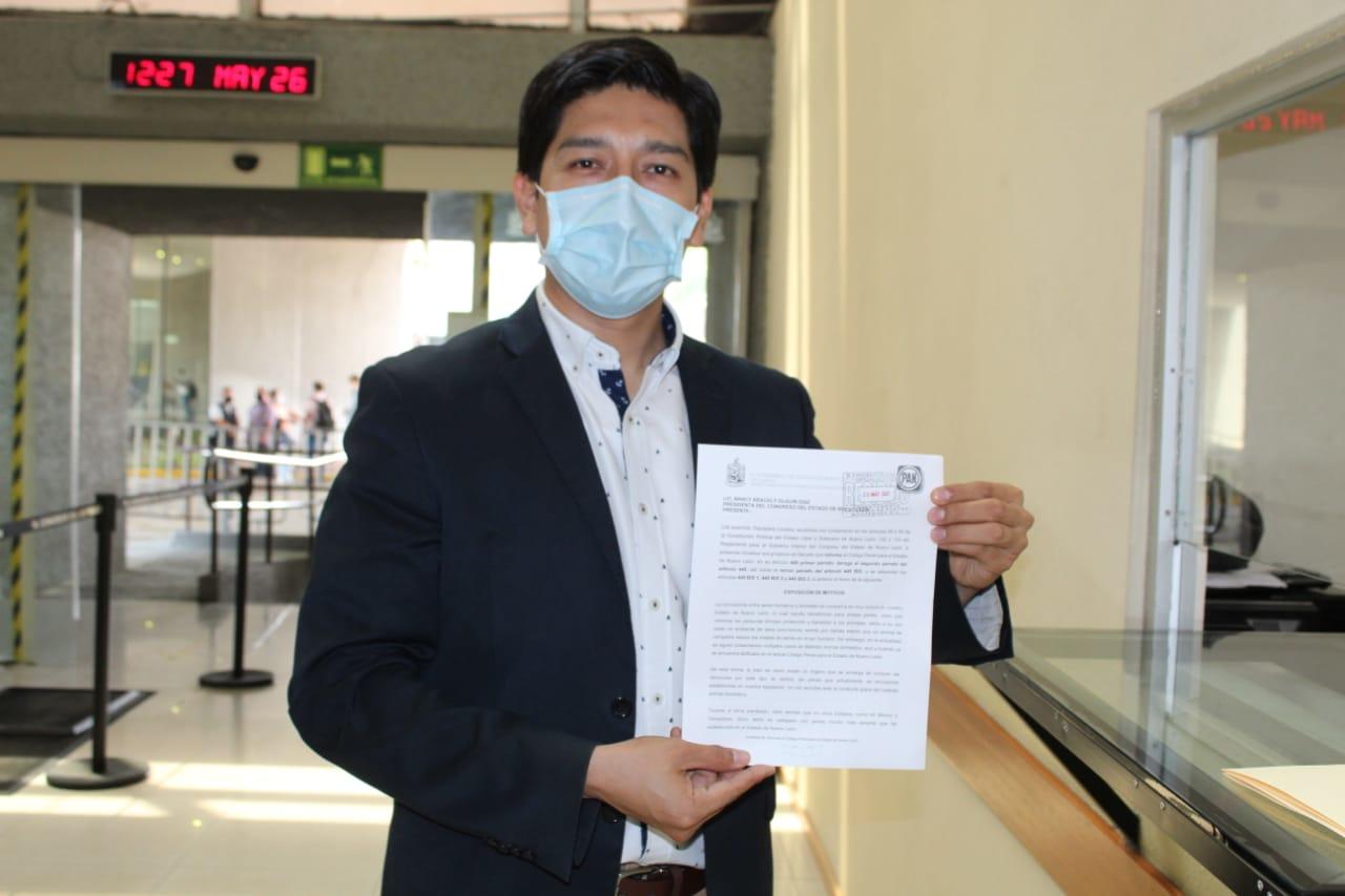 PLANTEA JORGE CALDERÓN INCREMENTAR PENAS POR MALTRATO ANIMAL 