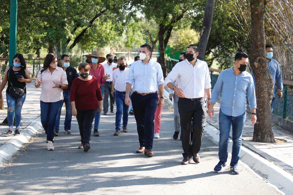 RECORREN DIPUTADOS PANISTAS ZOOLÓGICO LA PASTORA PARA CONOCER SU ESTATUS