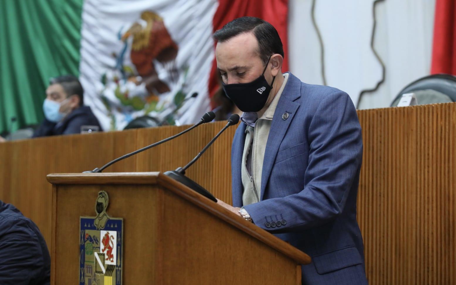 URGE  PAN A AYD A SOLUCIONAR FUGAS DE AGUAS NEGRAS