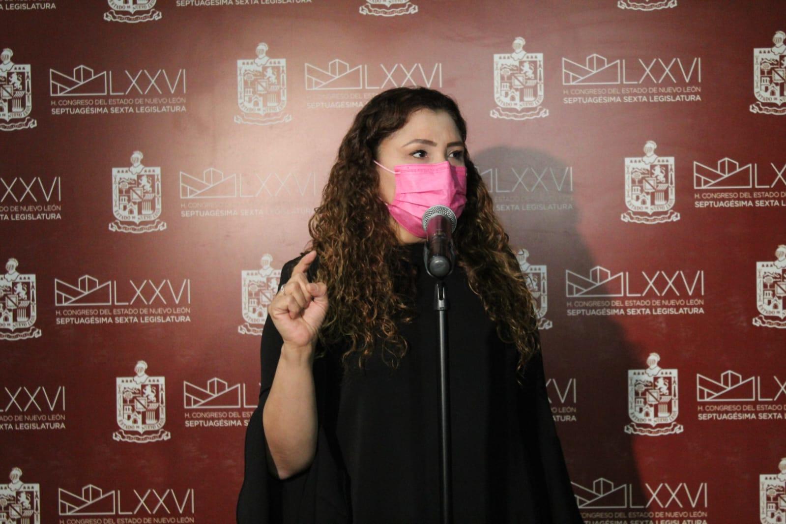 PIDE MYRNA GRIMALDO MEJORAR SERVICIO DE VAGÓN ROSA