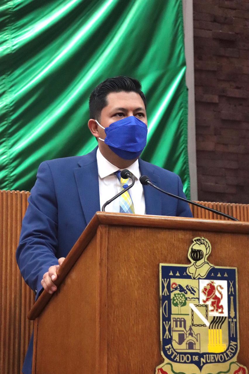 PIDE PAN GARANTIZAR AGUA EN ESCUELAS Y HOSPITALES 