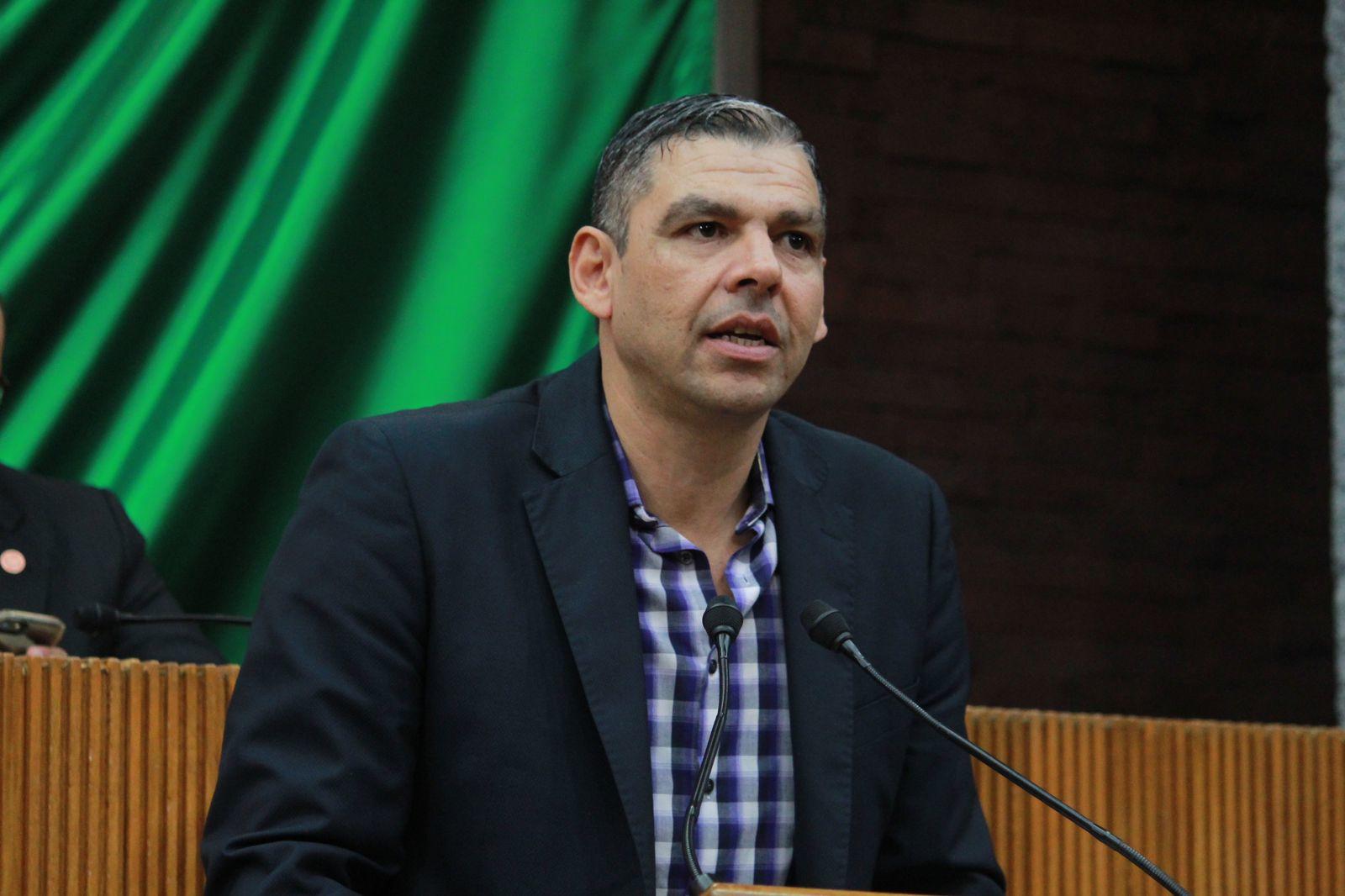 PIDE JESÚS GÓMEZ SUPERVISAR PARAJES ACUÁTICOS