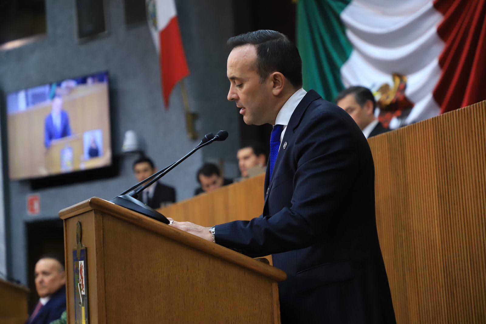 PRESENTARÍA CONGRESO CONTROVERSIA CONSTITUCIONAL POR AUSENCIA DEL GOBERNADOR A SEGUNDO INFORME