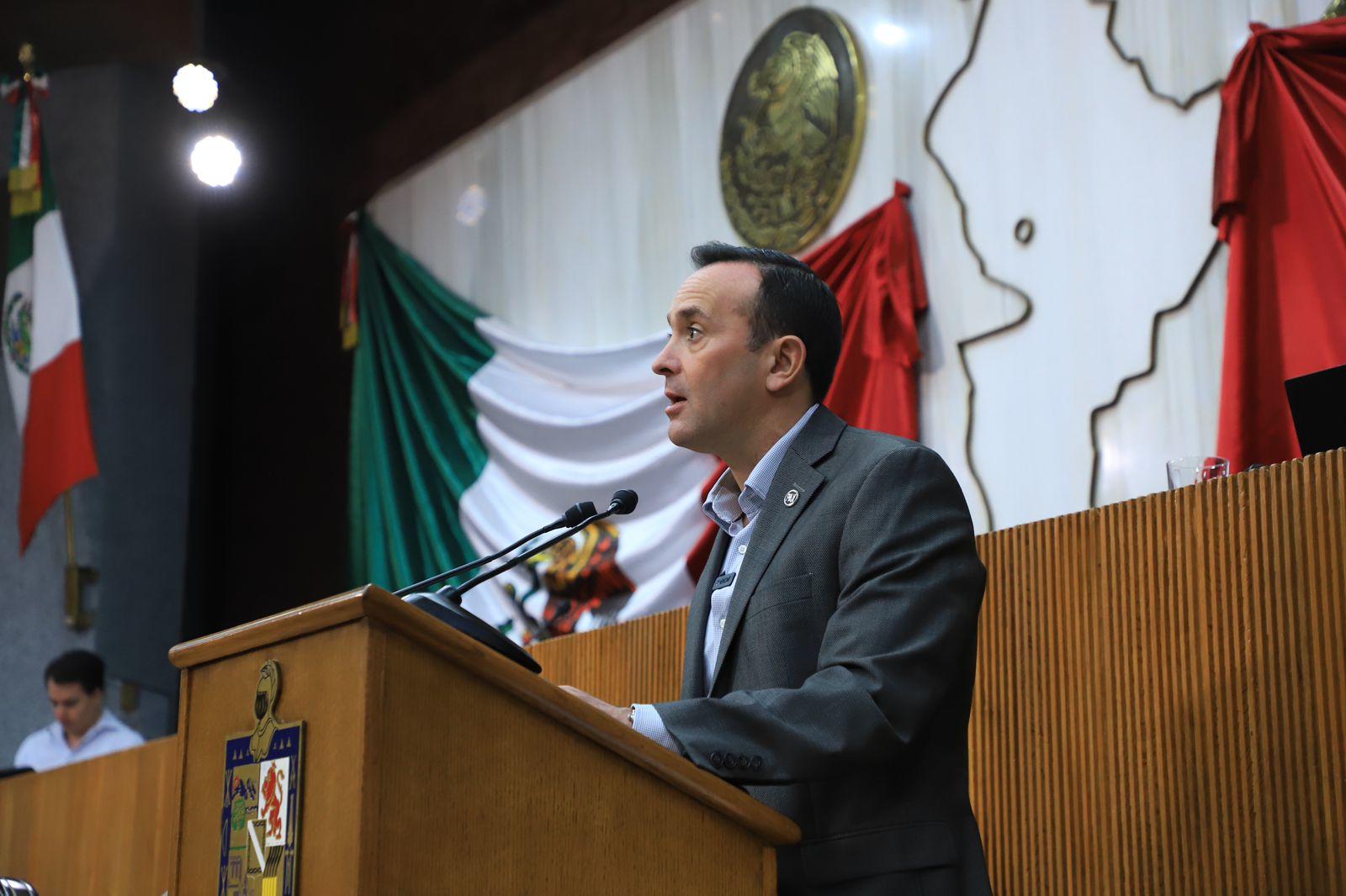 PIDE PAN SEPARACIÓN DE MIGUEL FLORES POR AMENAZAS A PERIODISTA