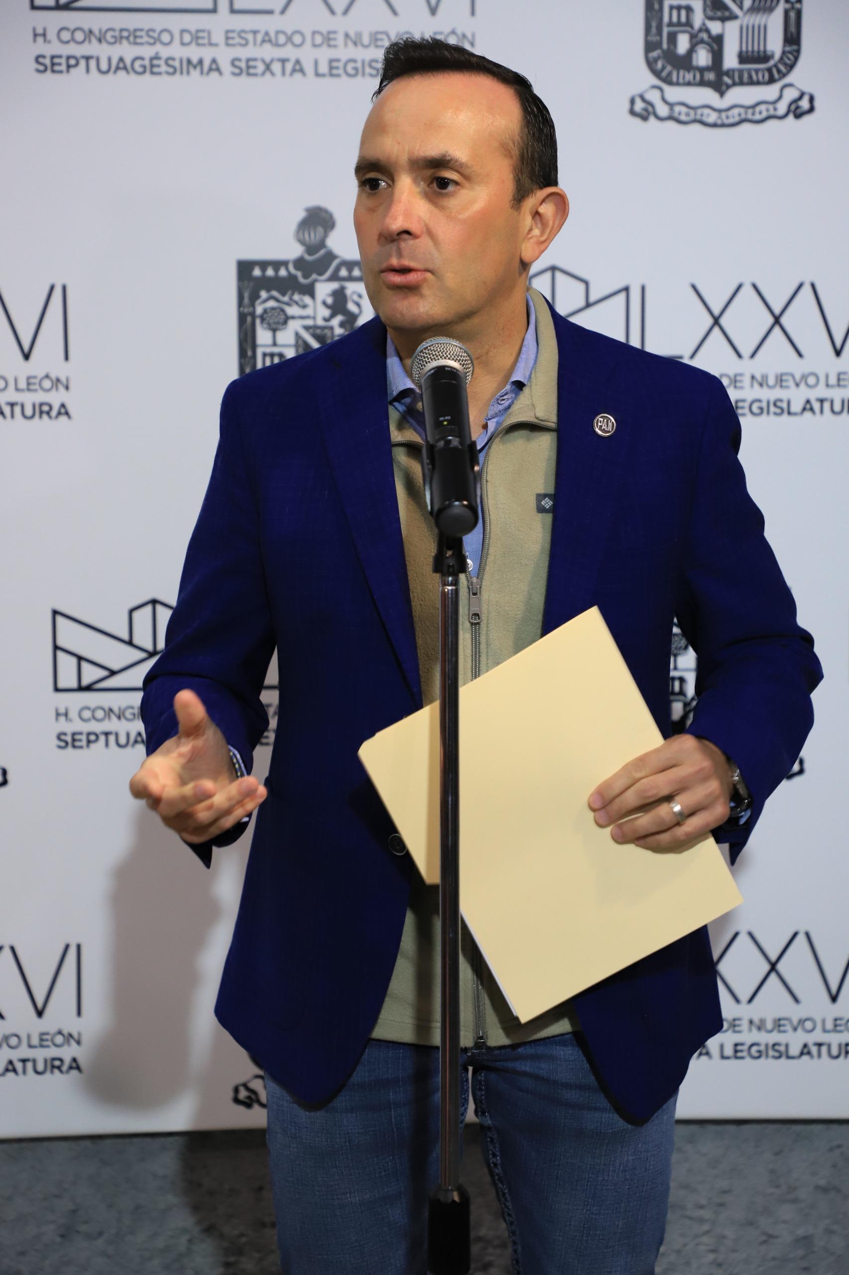 ¿QUIÉN CONTROLA AGUA Y DRENAJE?.- CARLOS DE LA FUENTE. 