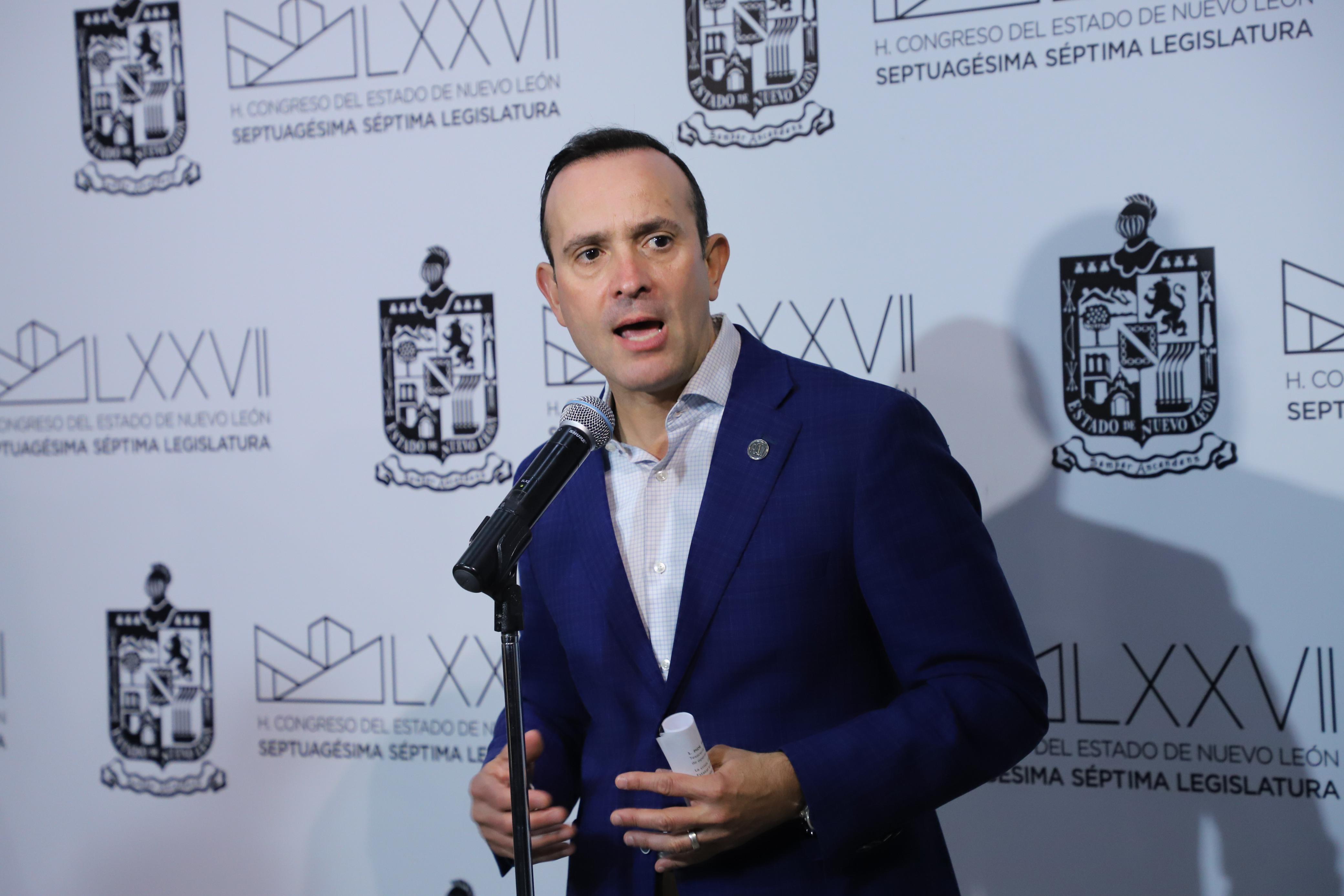 PLANTEA CARLOS DE LA FUENTE PROHIBIR VENTA DE PRODUCTOS DE CANNABIS CERCA DE ESCUELAS