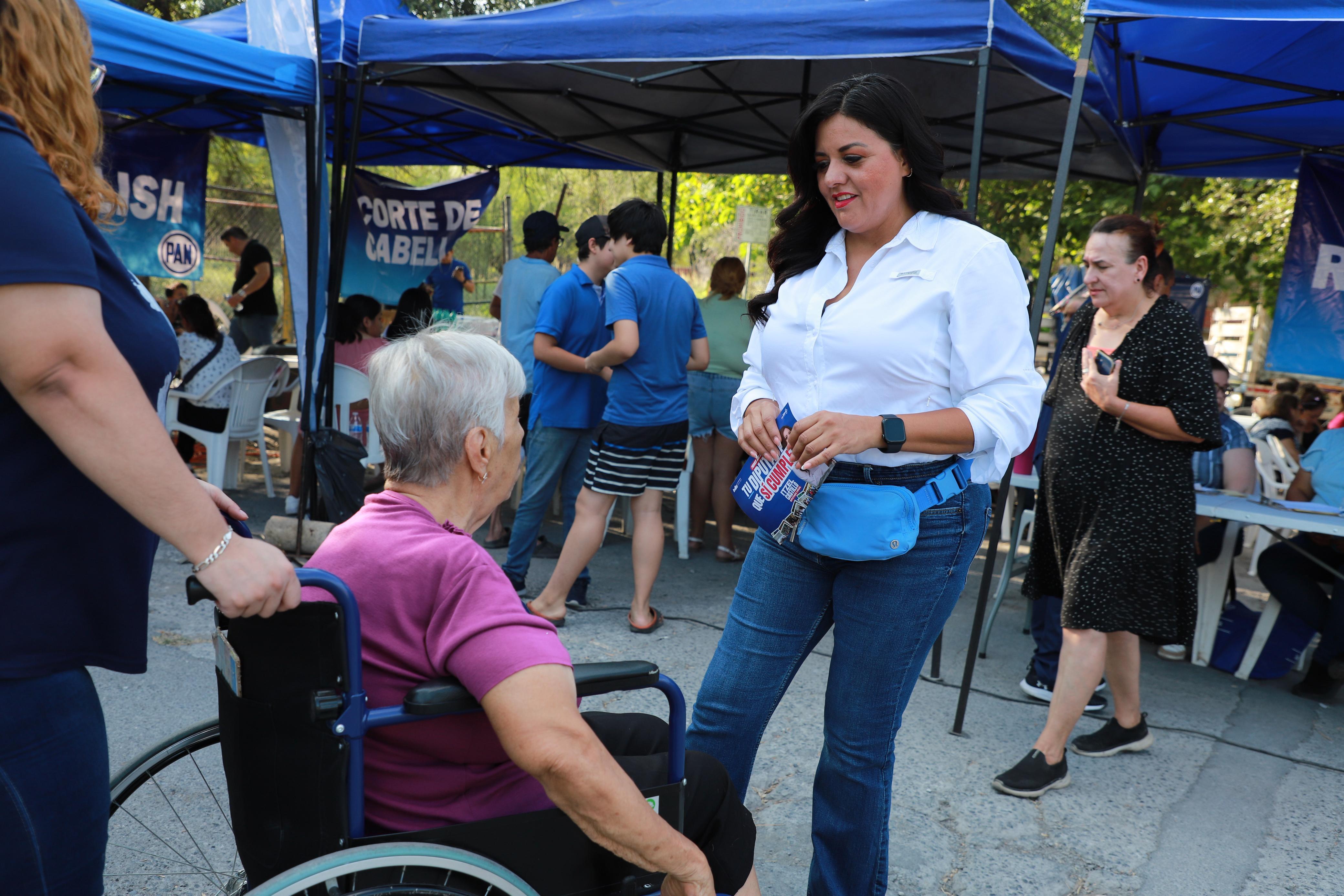 REALIZA ITZEL CASTILLO 'INFORME EN TU COLONIA'