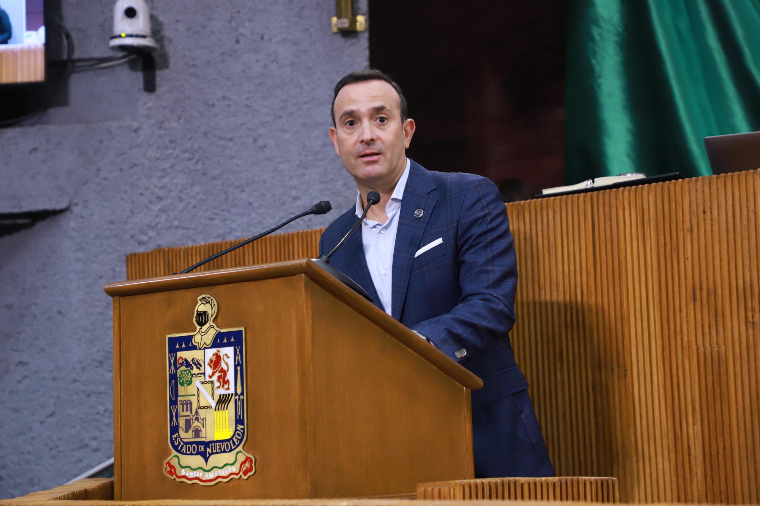 EXIGE CARLOS DE LA FUENTE FRENAR INCREMENTO DE TARIFAS DE AGUA Y DRENAJE