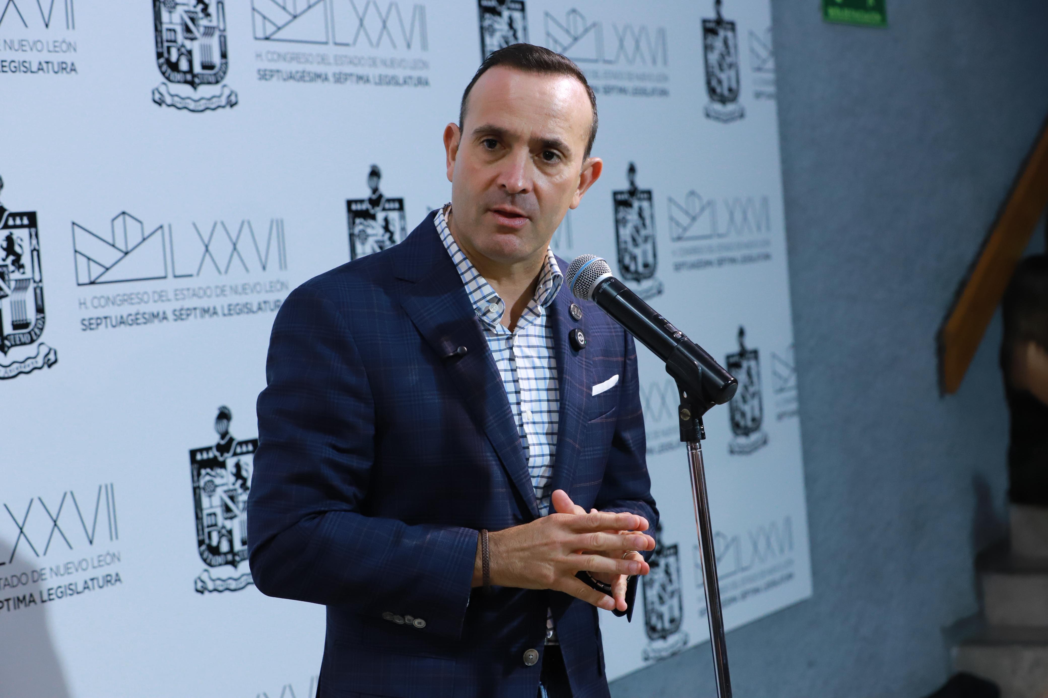 PRIMERO ESTÁN PRIORIDADES DE CIUDADANOS QUE MUNDIAL DE FUTBOL. - CARLOS DE LA FUENTE