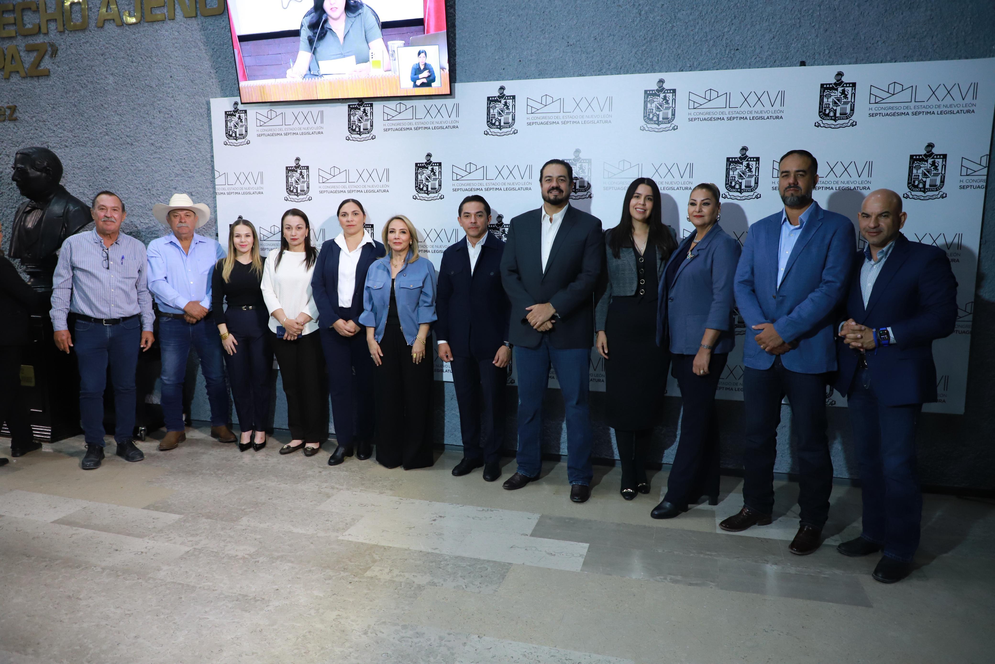 EXIGEN Y CONDICIONAN ALCALDES PANISTAS PAGO DE RECURSOS