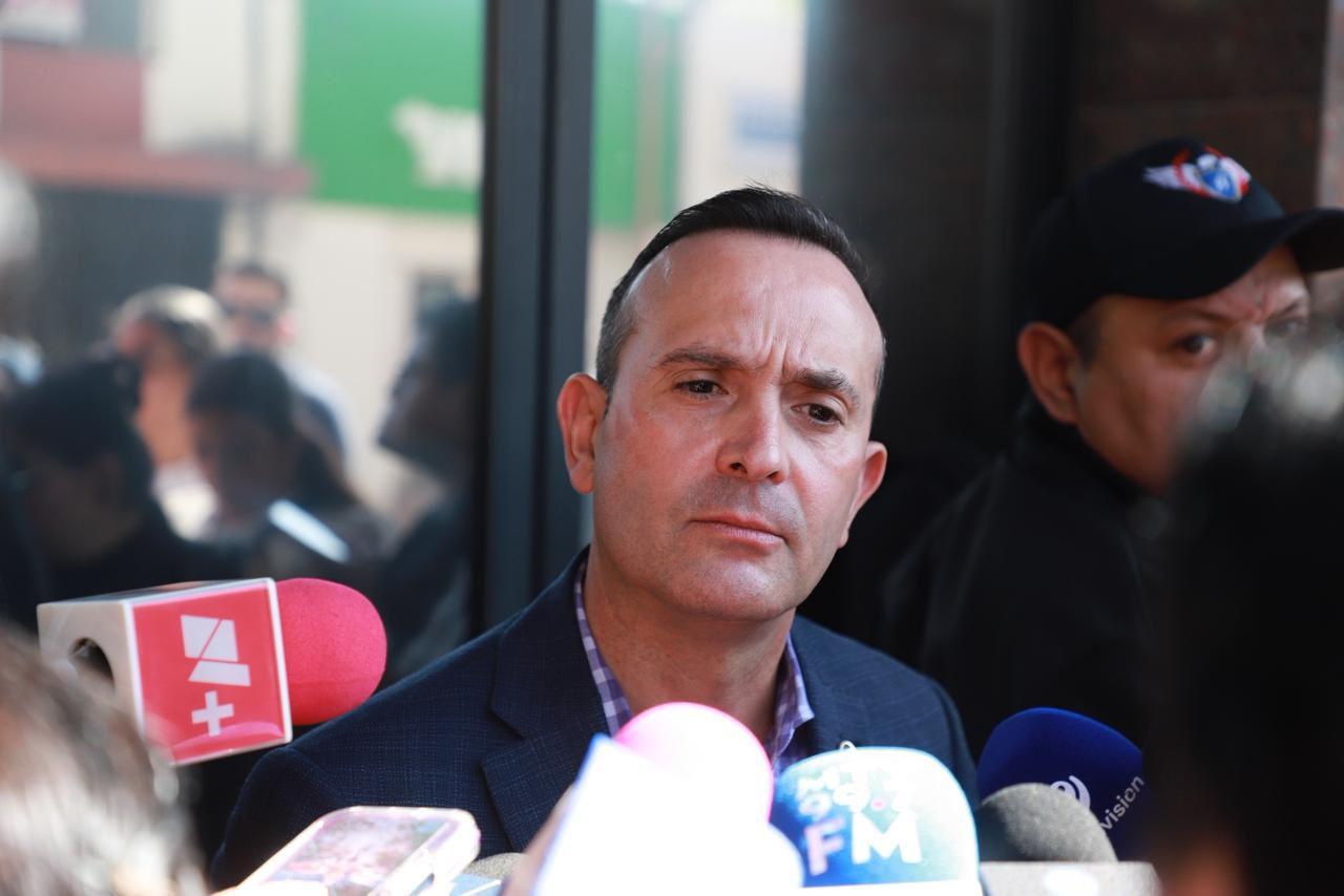 EXAGERADA LA NUEVA DEUDA SOLICITADA POR EL GOBERNADOR. - CARLOS DE LA FUENTE.