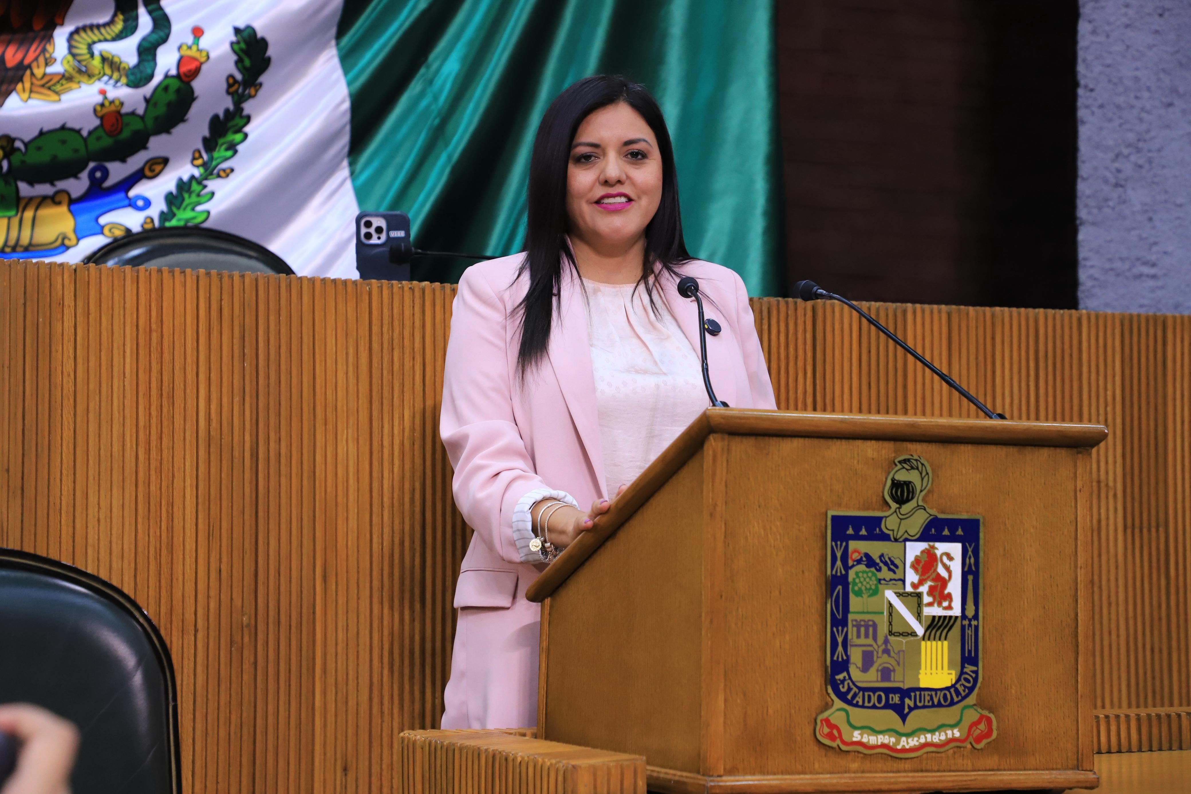 PROPONE ITZEL CASTILLO CREAR FONDO PARA MENORES Y ADOLESCENTES EN ORFANDAD