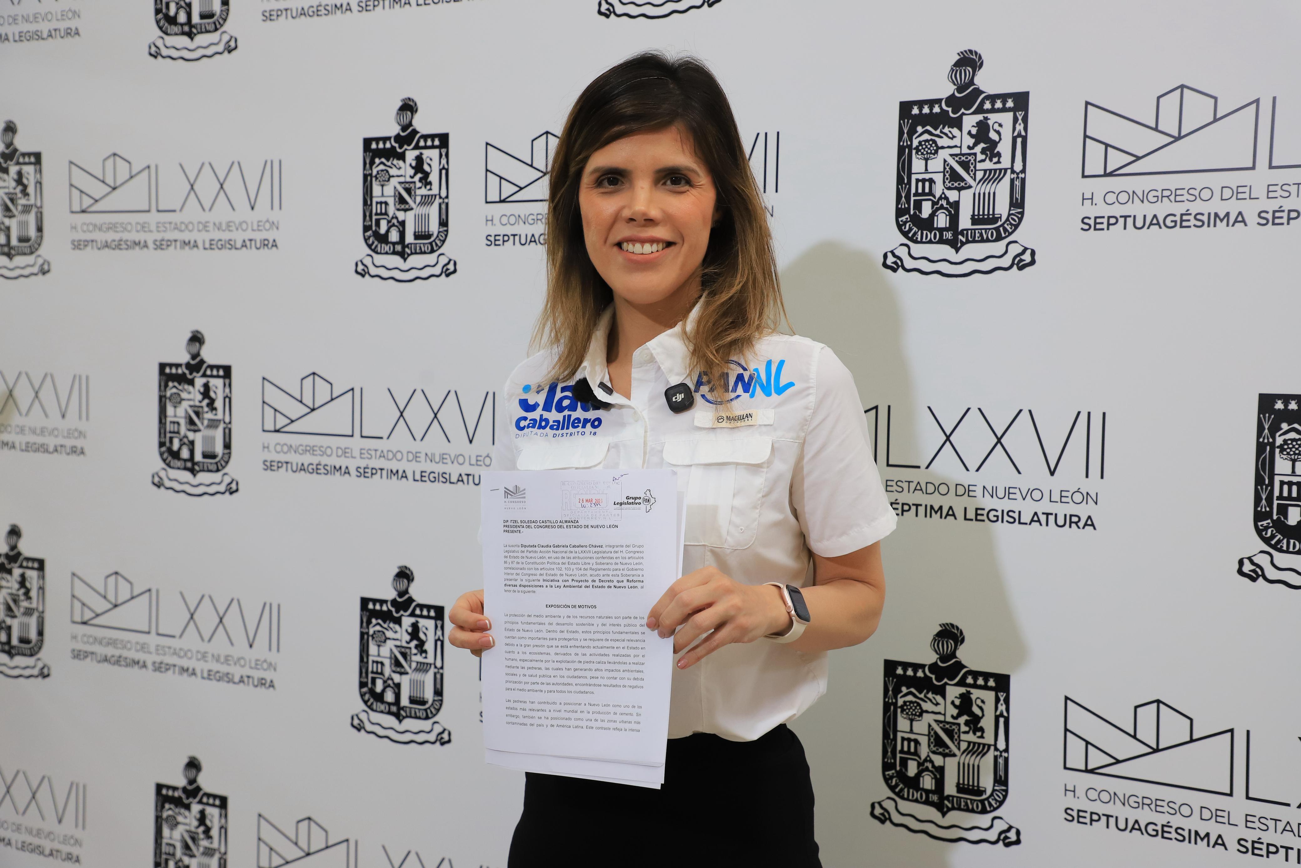 BUSCA CLAUDIA CABALLERO PROTECCIÓN DE CIUDAD DE LAS MONTAÑAS